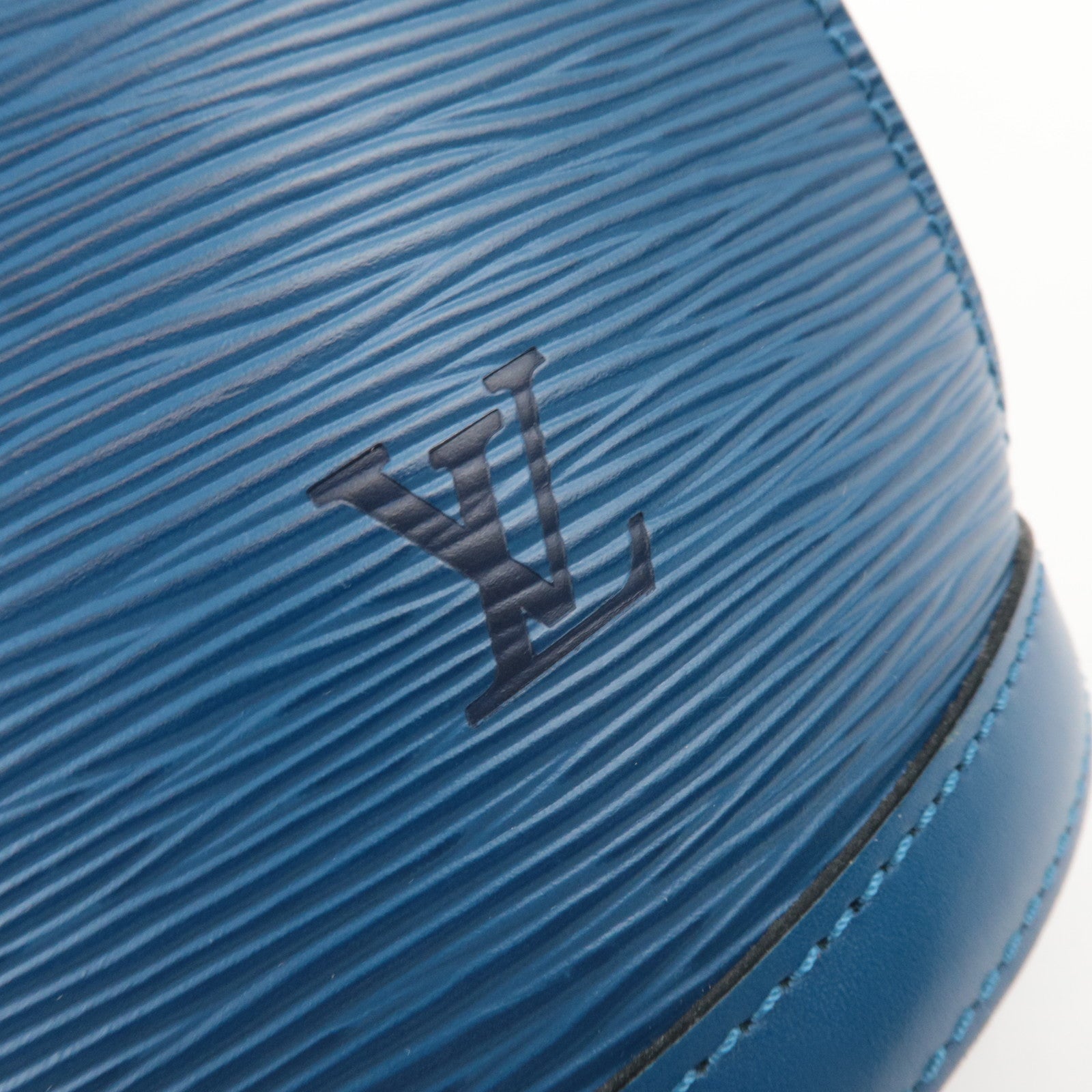 Louis Vuitton Epi Cluny Shoulder Bag Toledo Blue M52255