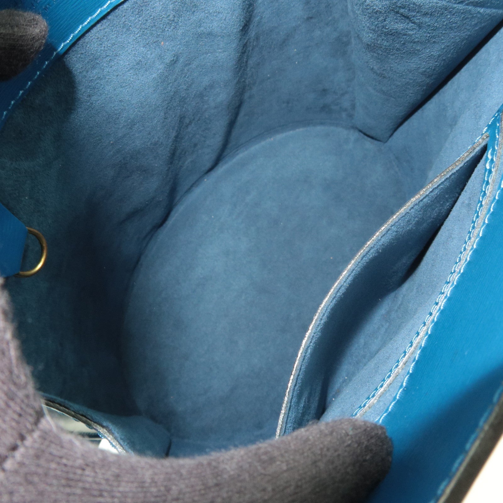 Louis Vuitton Epi Cluny Shoulder Bag Toledo Blue M52255