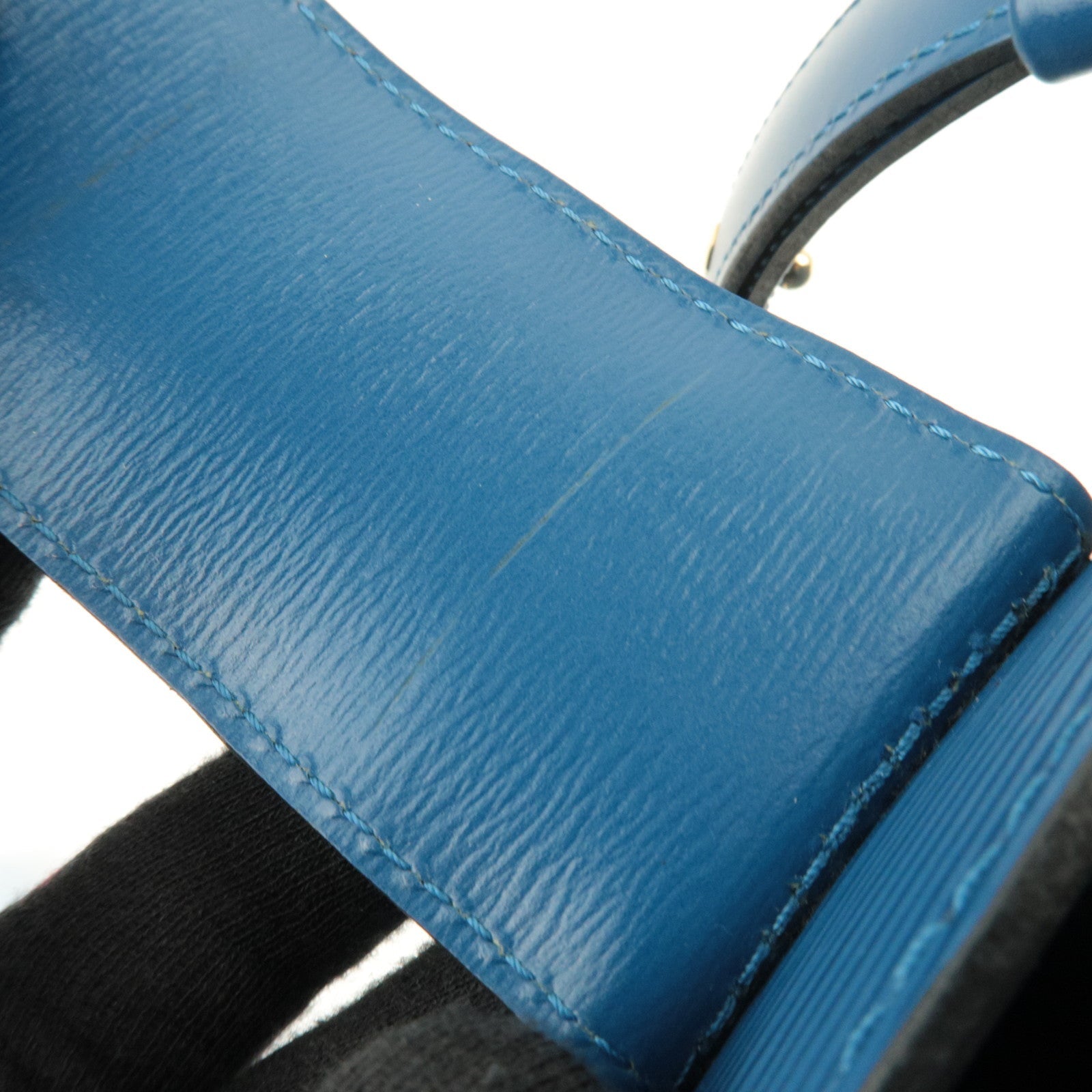 Louis Vuitton Epi Cluny Shoulder Bag Toledo Blue M52255