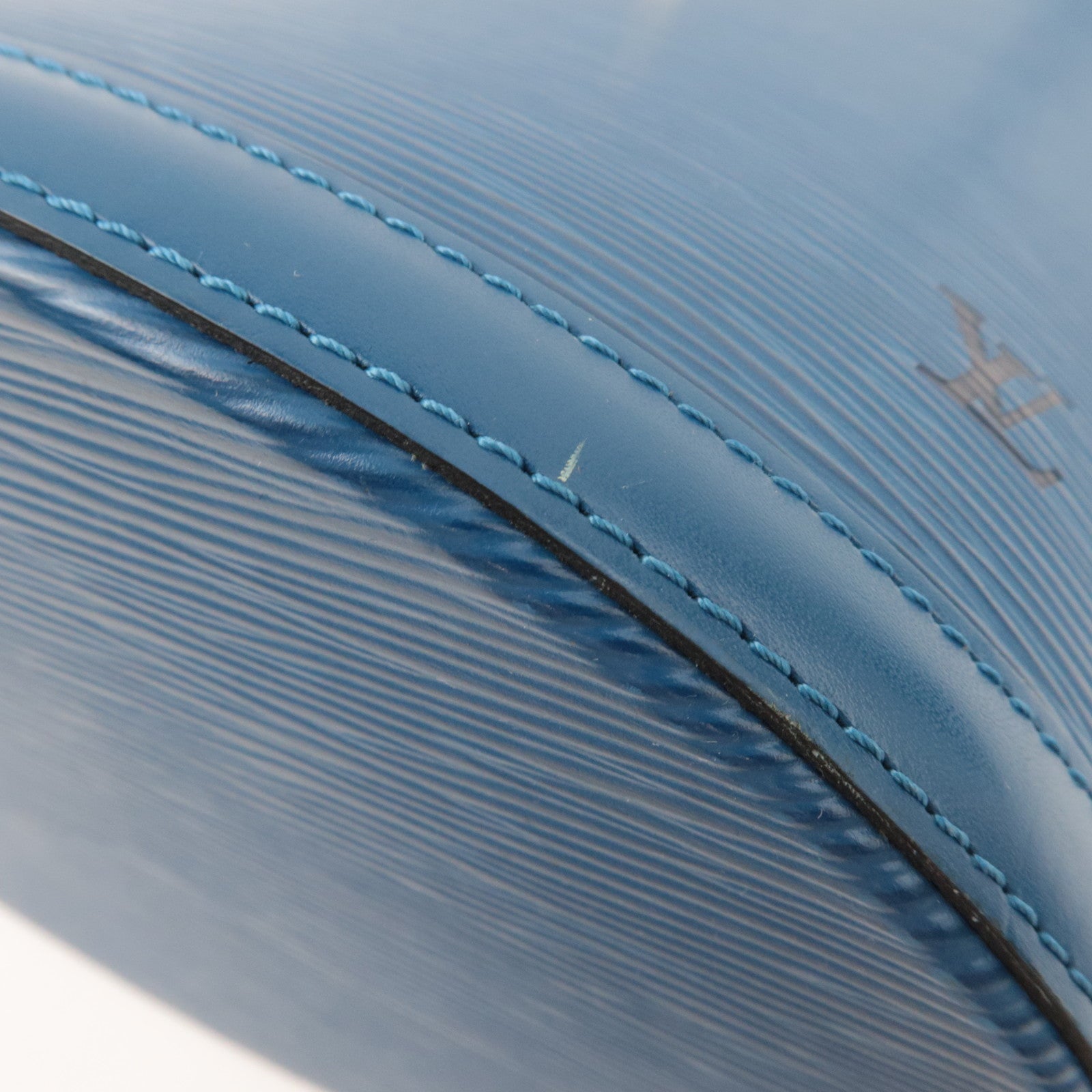 Louis Vuitton Epi Cluny Shoulder Bag Toledo Blue M52255