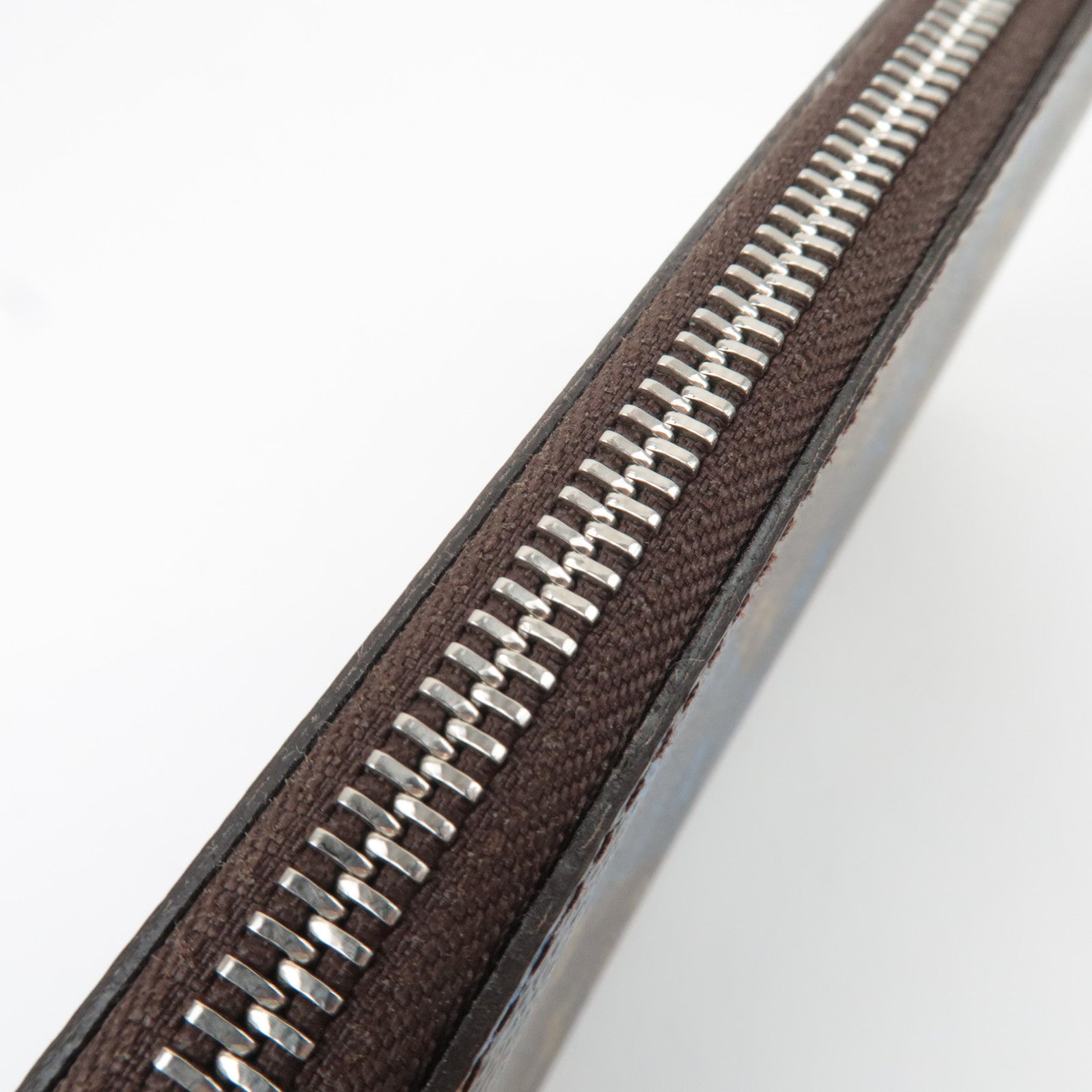 Louis Vuitton Monogram V Line Organizer Atoll Travel Wallet M61172