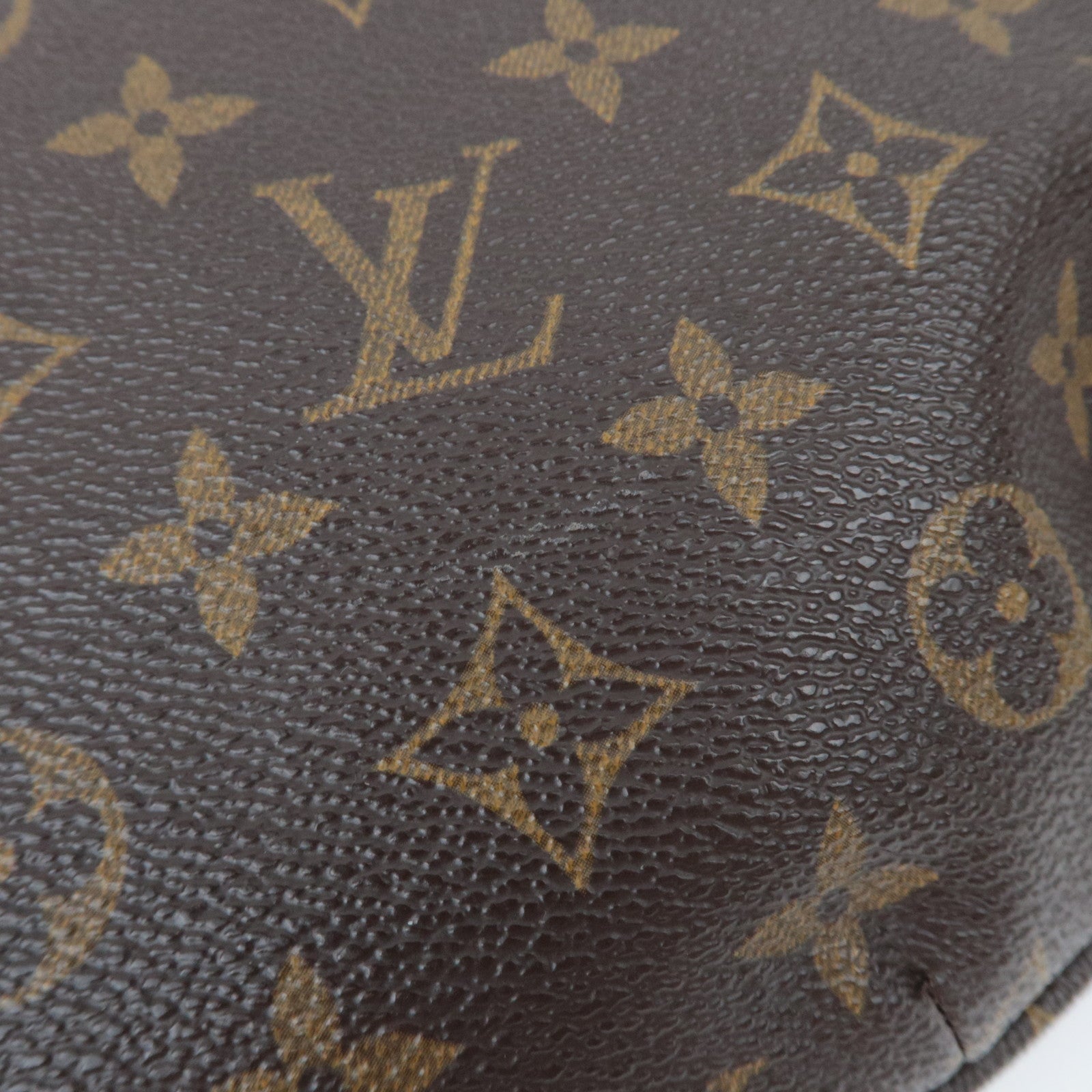 Louis Vuitton Monogram Croissant MM M51512
