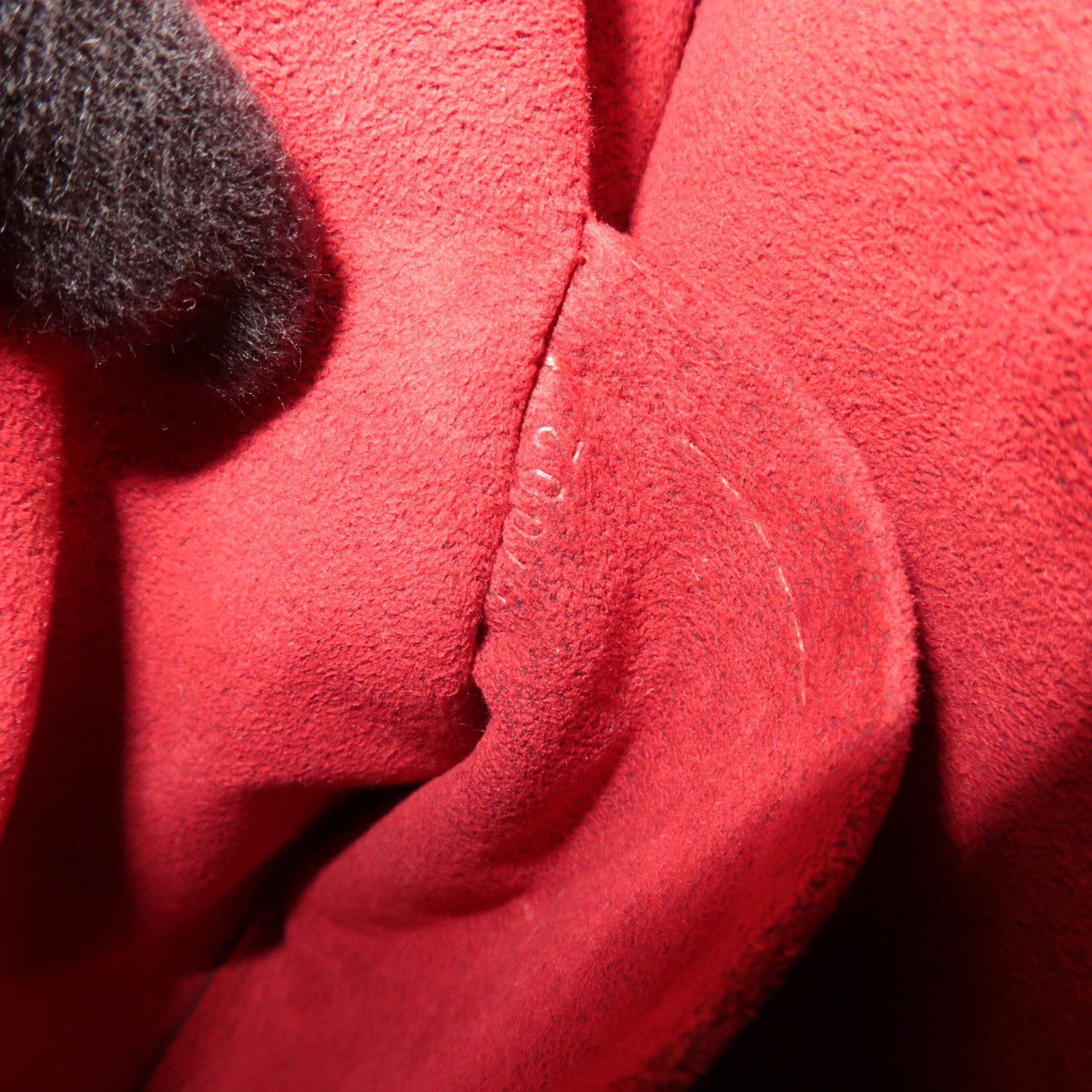 Louis Vuitton Monogram Croissant MM M51512