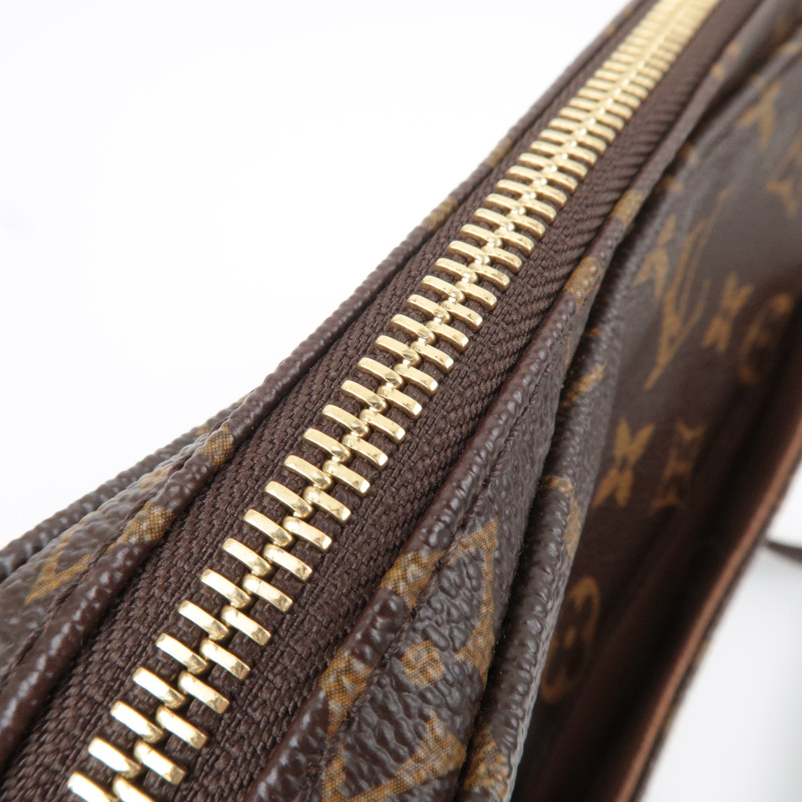 Louis Vuitton Monogram Trotteur Beaubourg Shoulder Bag M97037