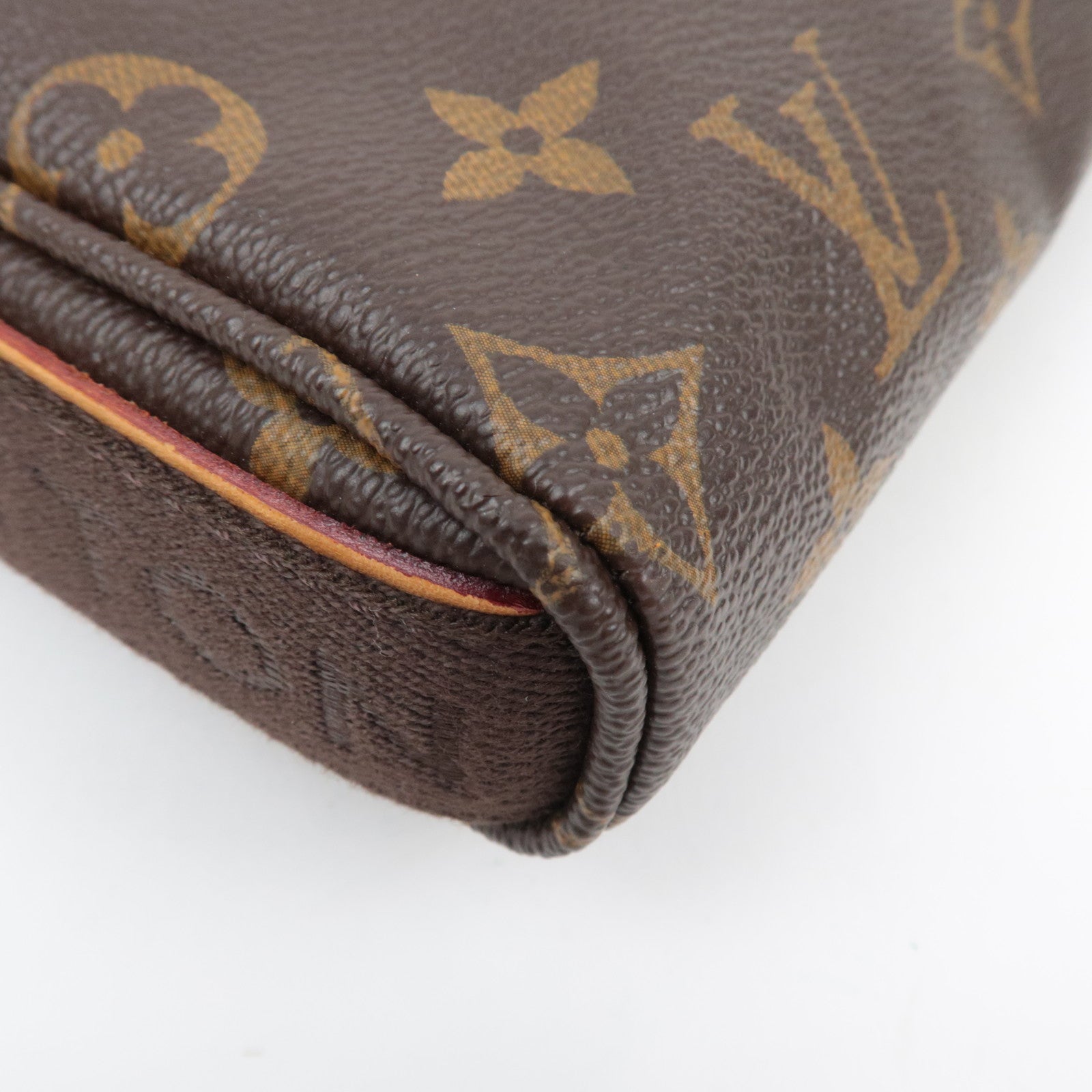 Louis Vuitton Monogram Trotteur Beaubourg Shoulder Bag M97037