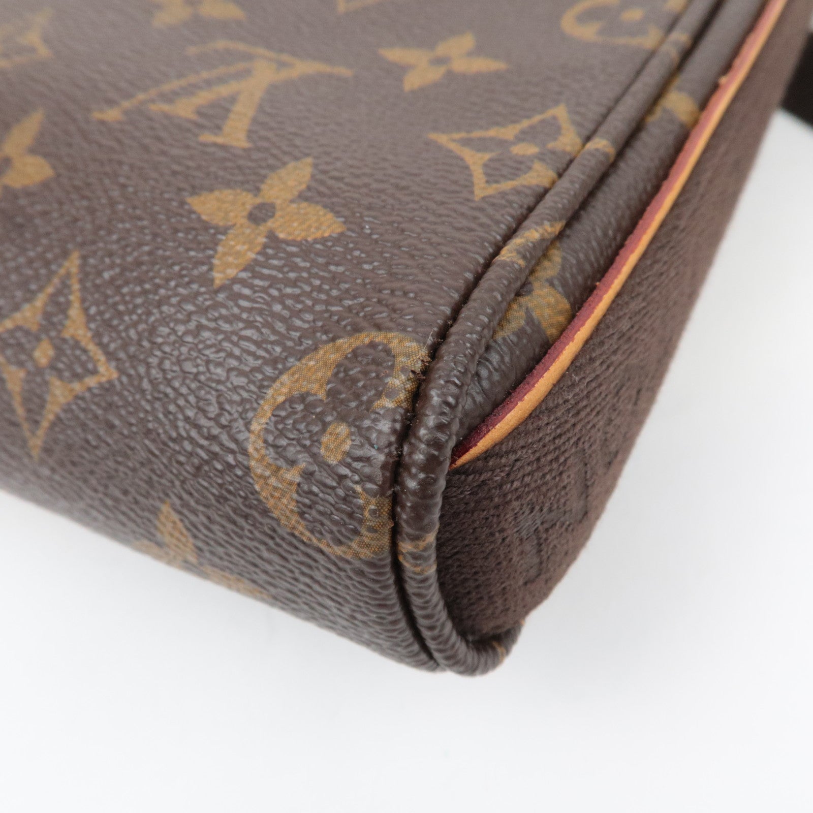 Louis Vuitton Monogram Trotteur Beaubourg Shoulder Bag M97037