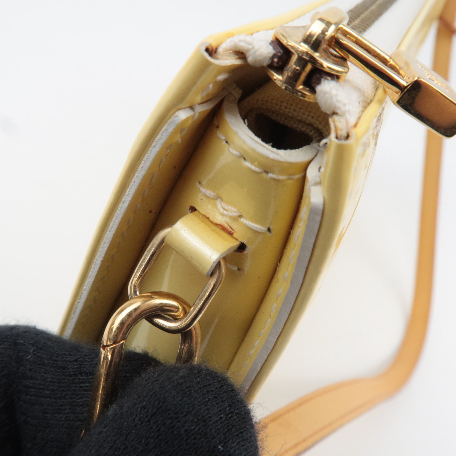 Louis Vuitton Monogram Vernis Lexington Handbag Perle M91345