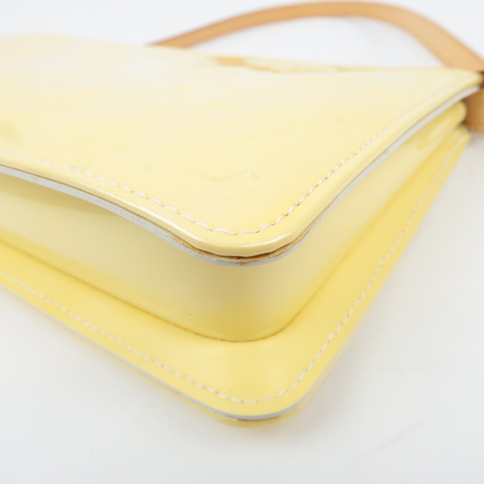 Louis Vuitton Monogram Vernis Lexington Handbag Perle M91345