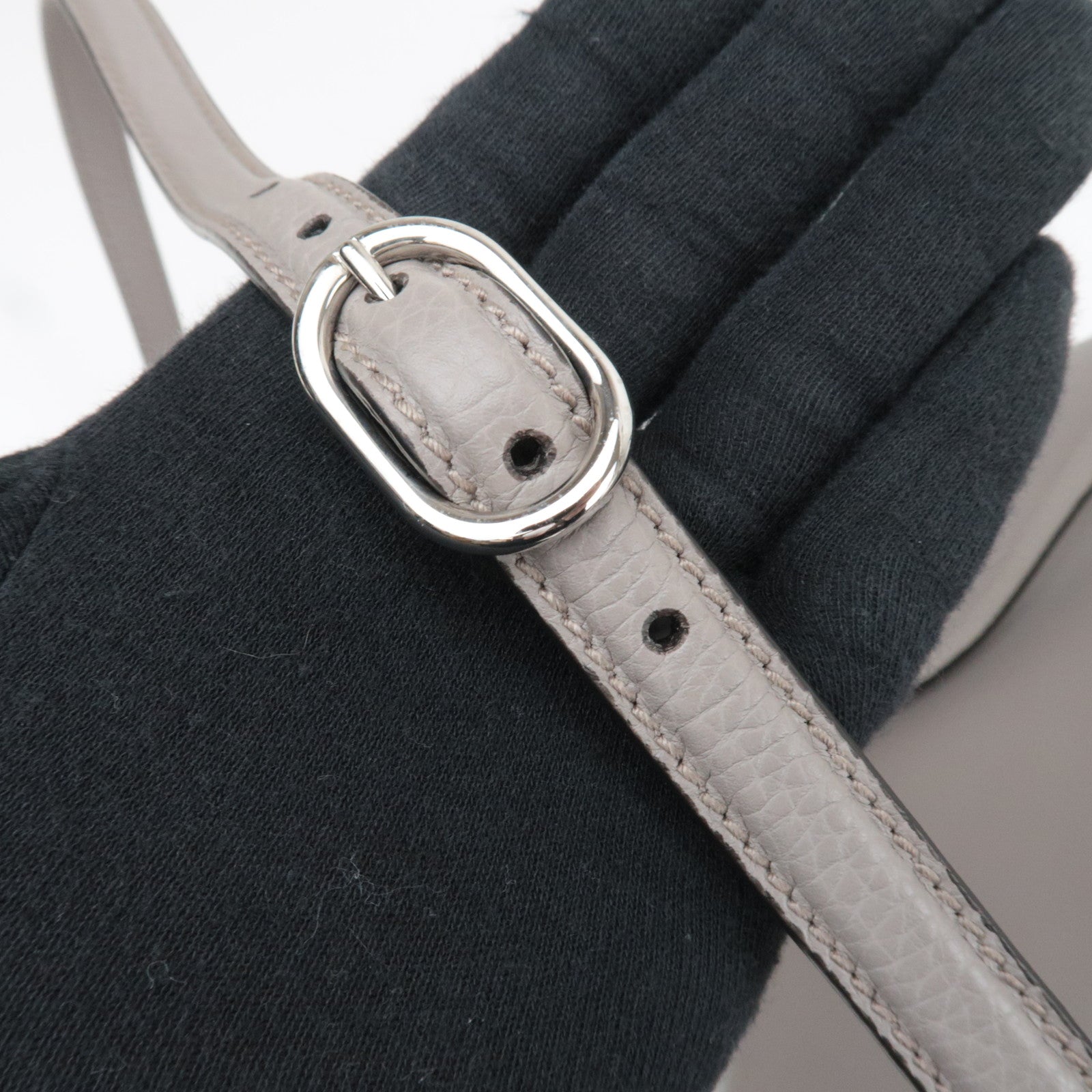 GUCCI Bamboo Daily Medium Leather 2Way Handbag Light Gray 392013