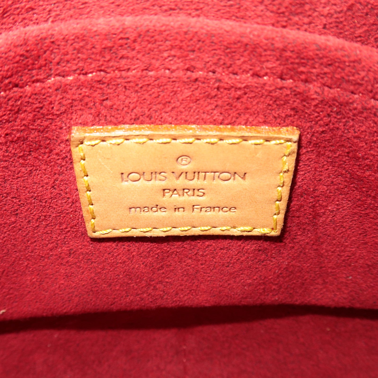 Louis Vuitton Monogram Pochette Croissant Shoulder Bag M51510