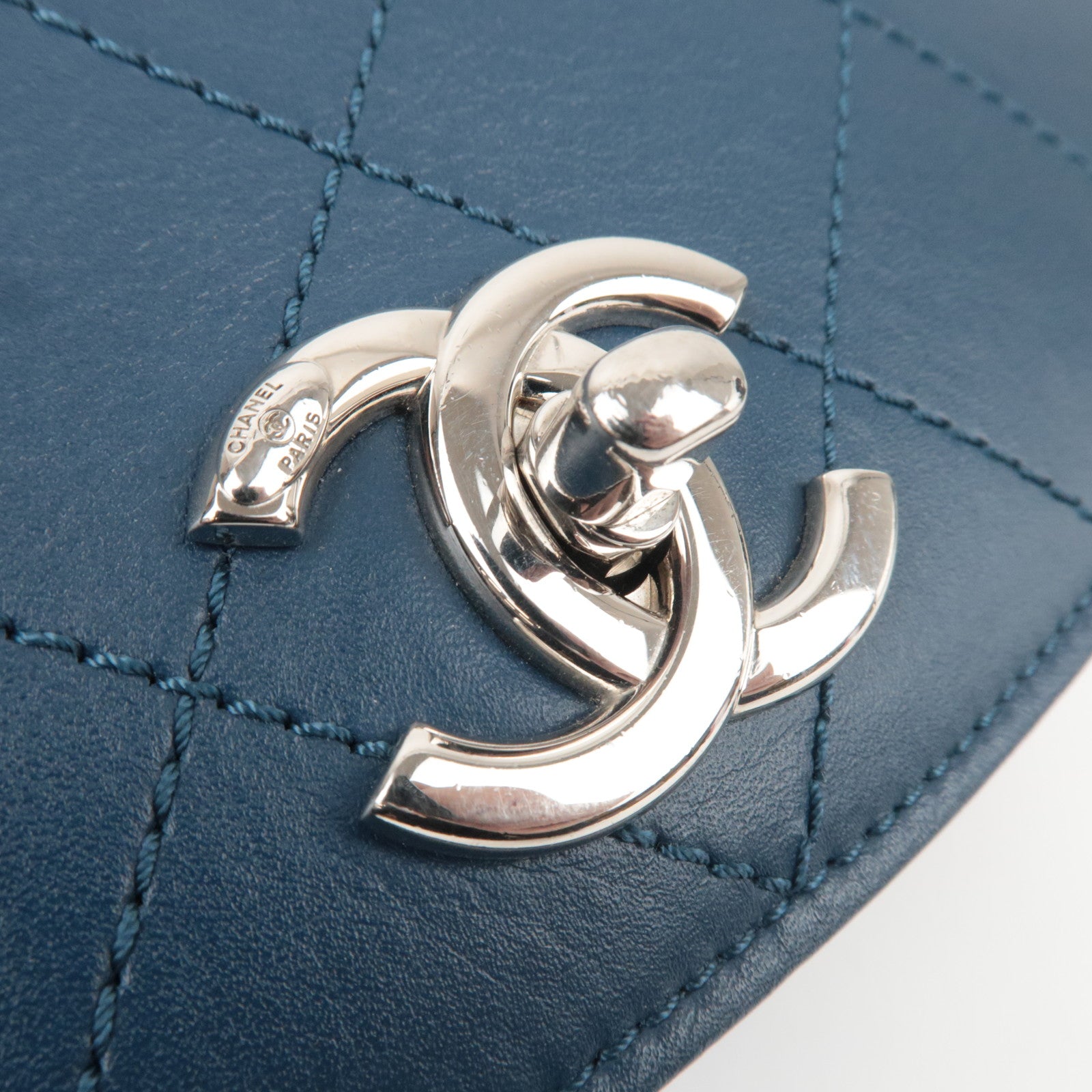 CHANEL Matelasse Calf Leather 2Way Chain Shoulder Bag Navy