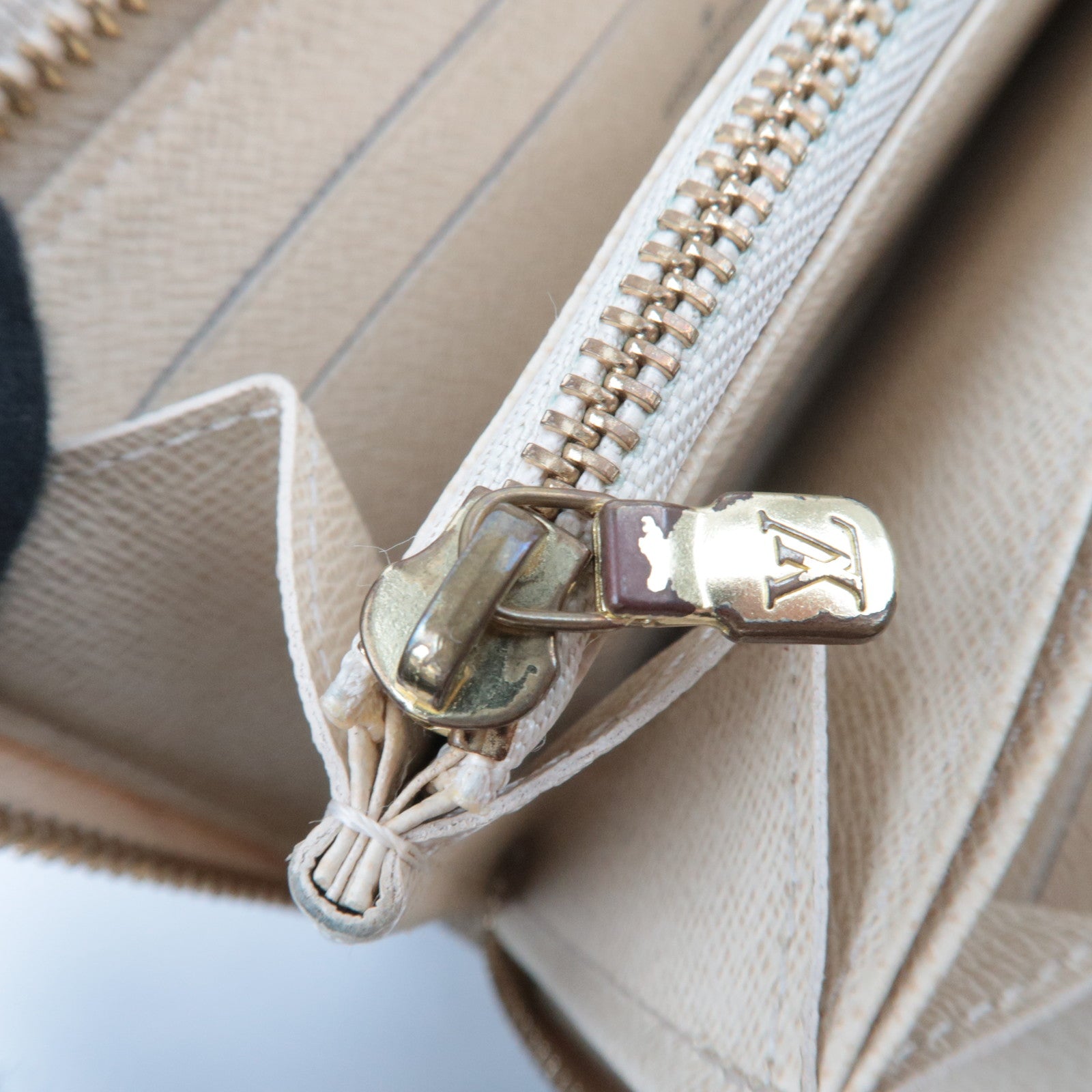 Louis Vuitton Damier Azur Zippy Long Wallet N60019