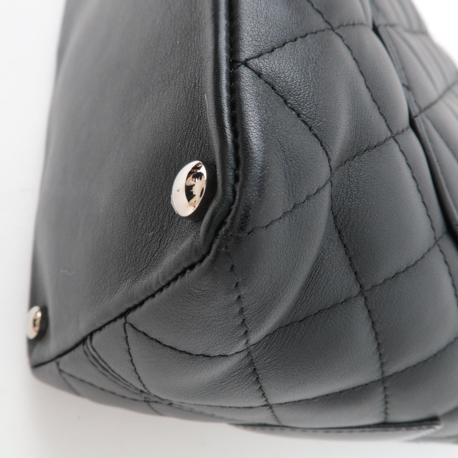 CHANEL Cambon Line Medium Tote Lambskin Patent Black A25167