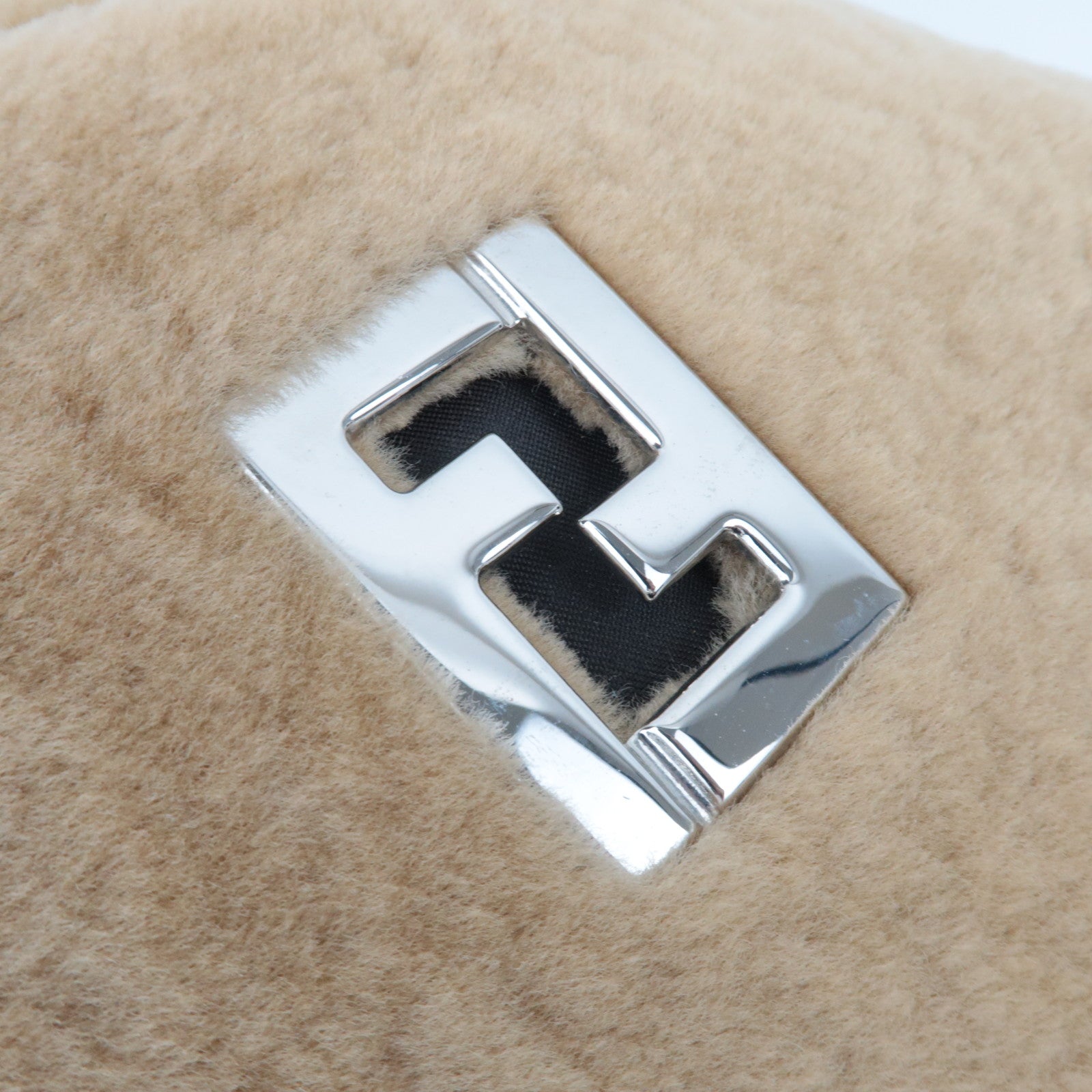 FENDI Fur Shoulder Bag Beige 15998