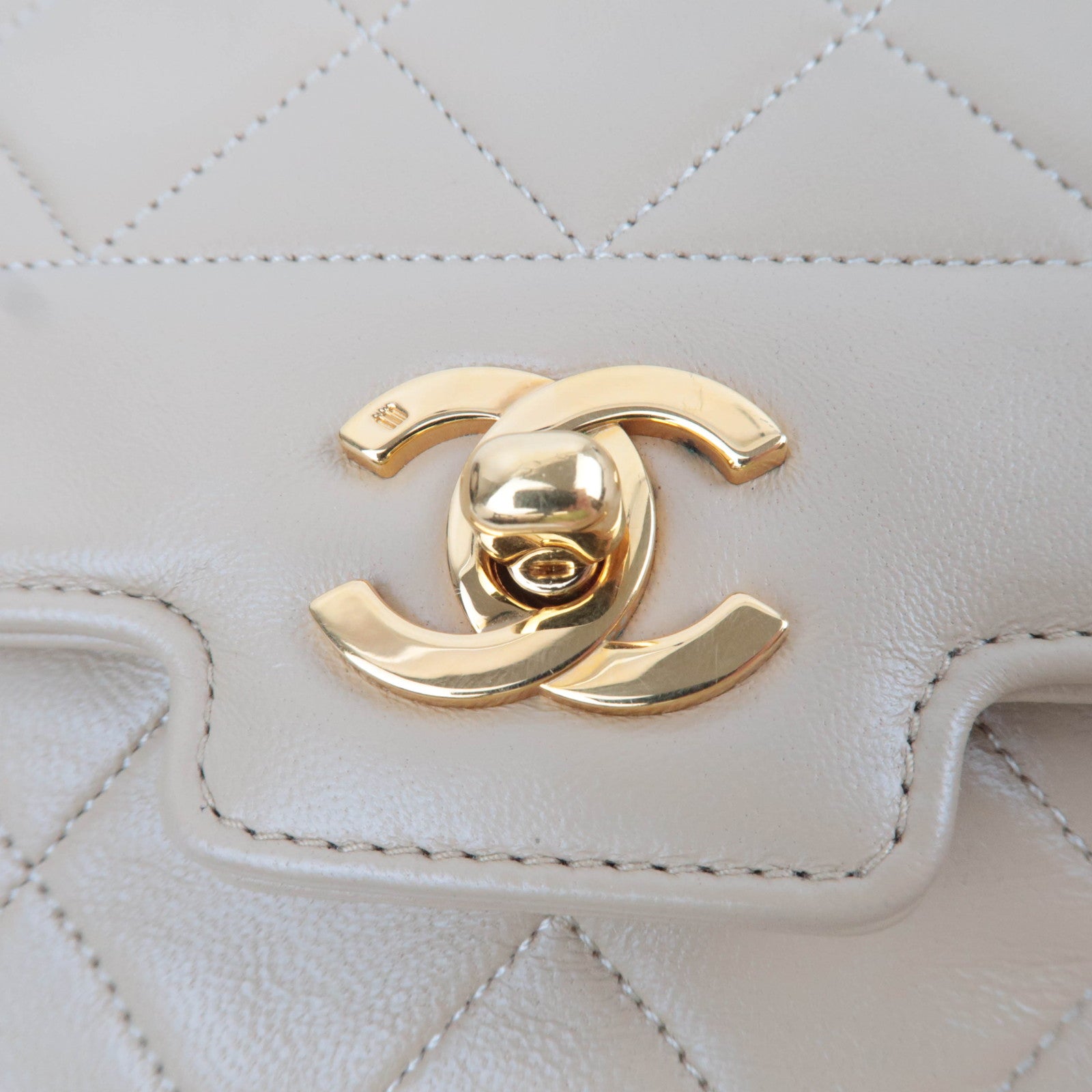 CHANEL Diana Matelasse Lambskin Chain Shoulder Bag Beige