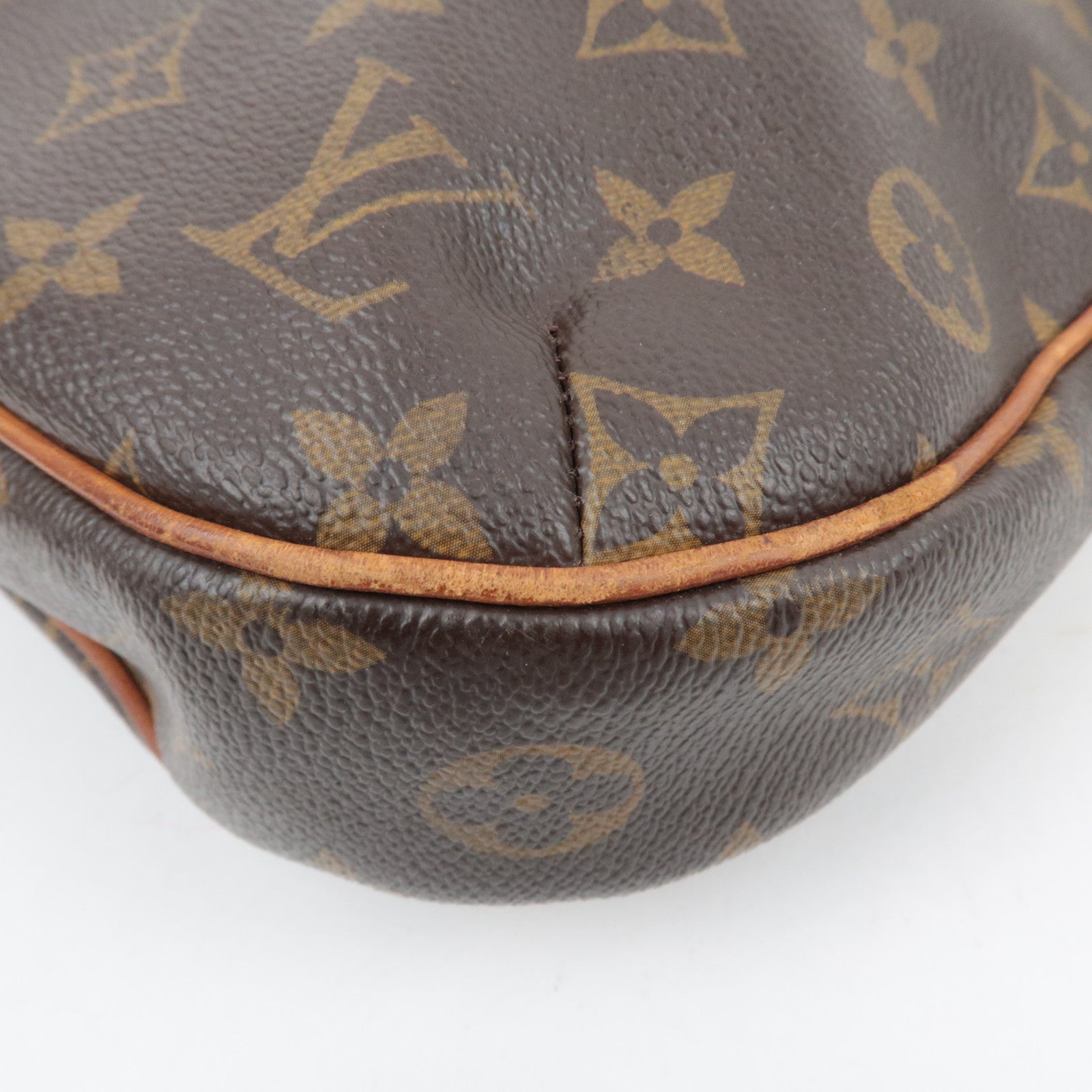 Louis Vuitton Monogram Odeon PM M56390