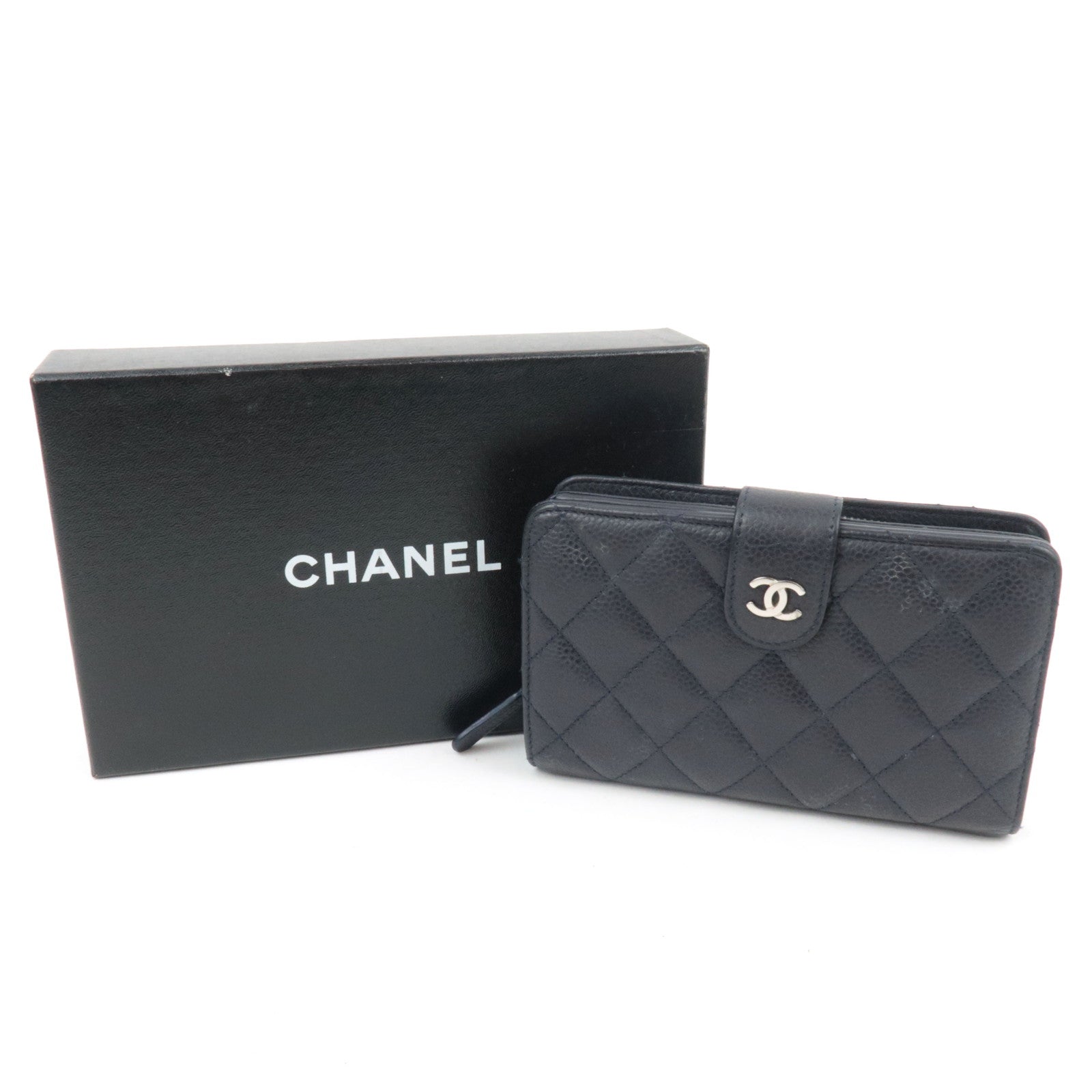 CHANEL Matelasse Bi-Fold Caviar Skin Wallet Dark Navy
