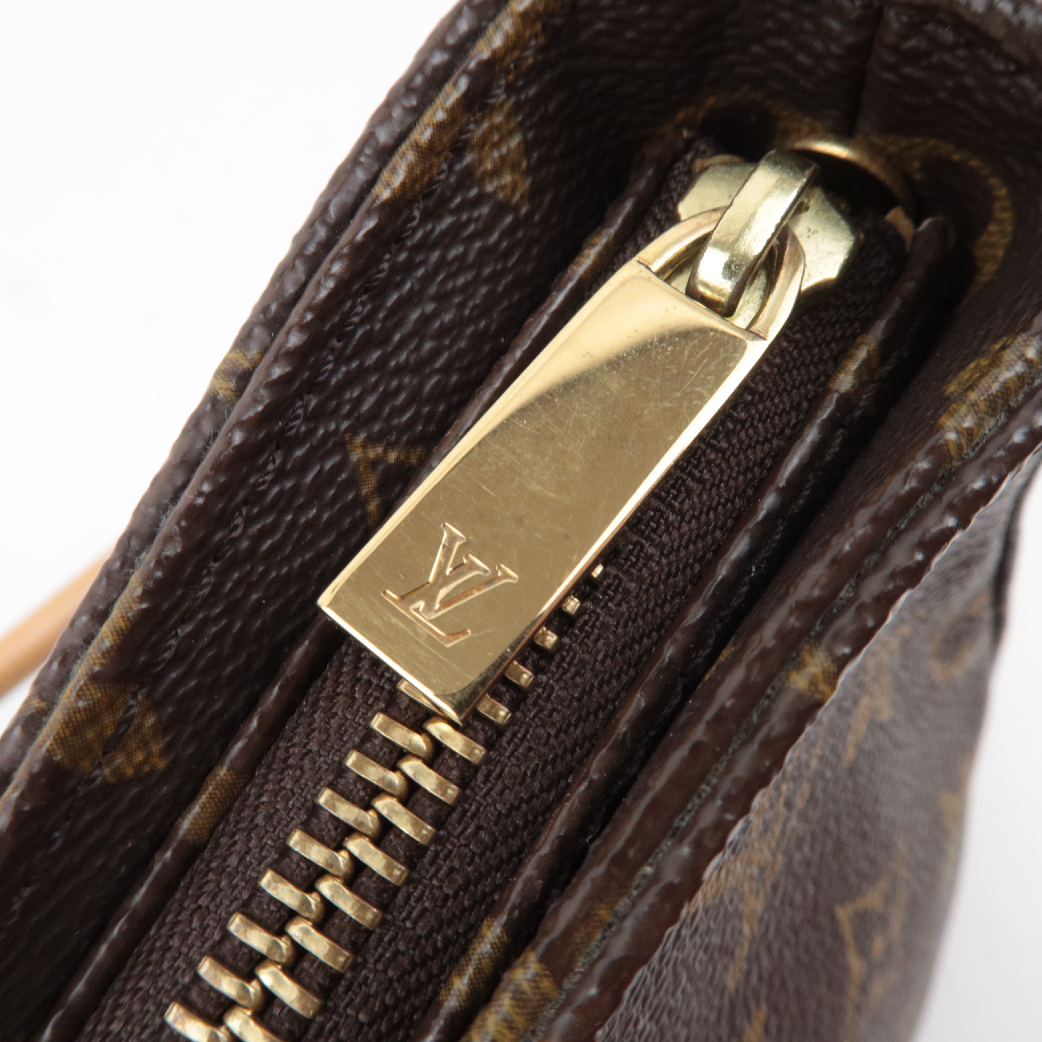 Louis Vuitton Monogram Looping MM Shoulder Bag M51146
