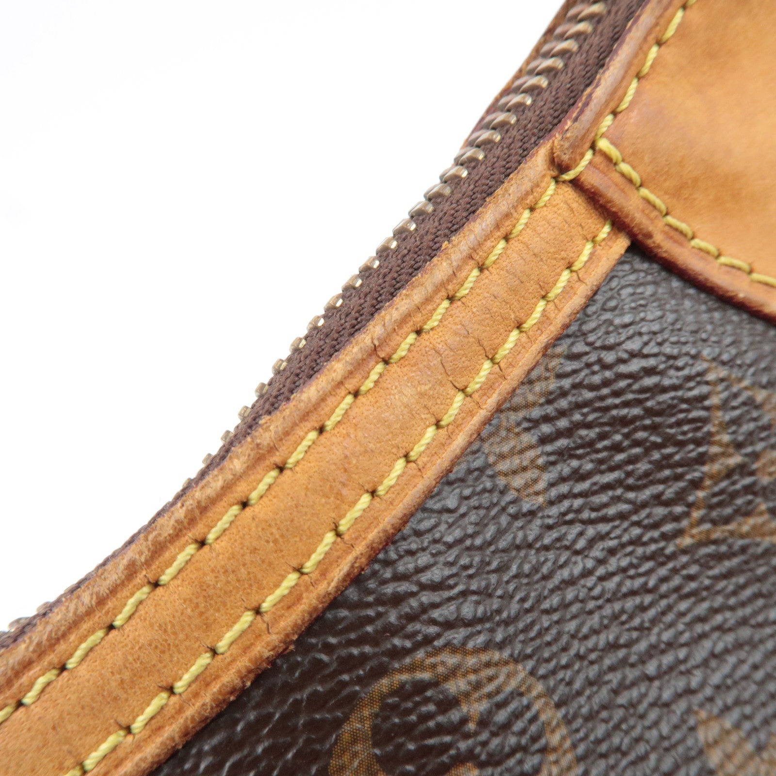 Louis Vuitton Monogram Odeon PM M56390