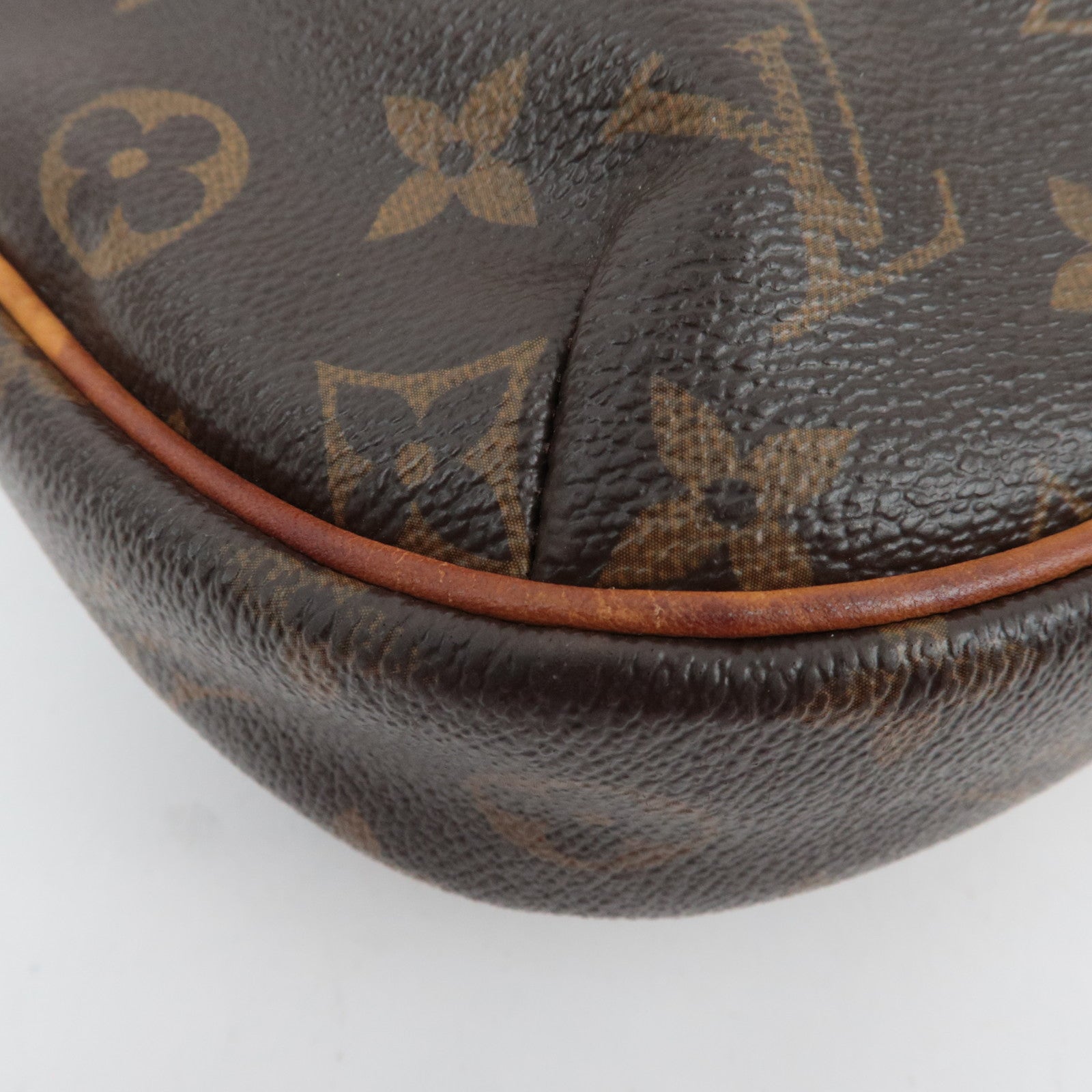 Louis Vuitton Monogram Odeon PM M56390