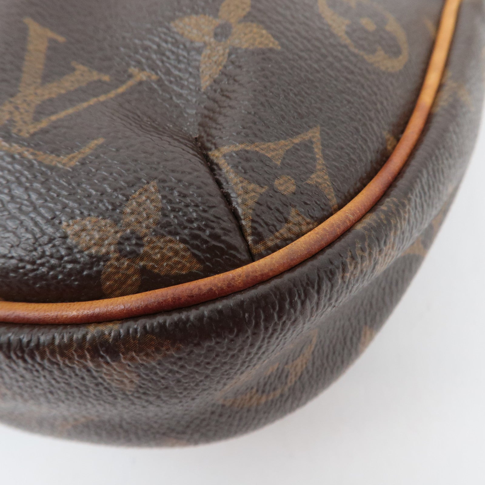 Louis Vuitton Monogram Odeon PM M56390