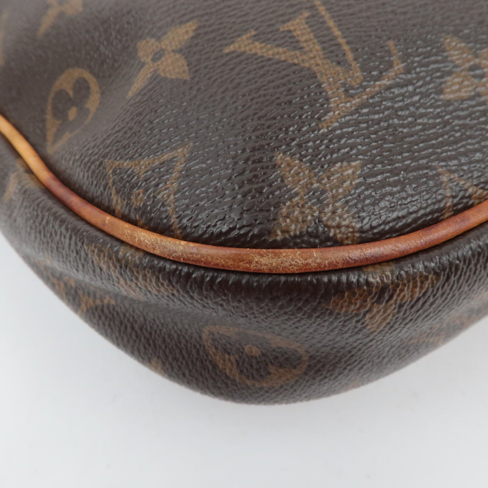 Louis Vuitton Monogram Odeon PM M56390