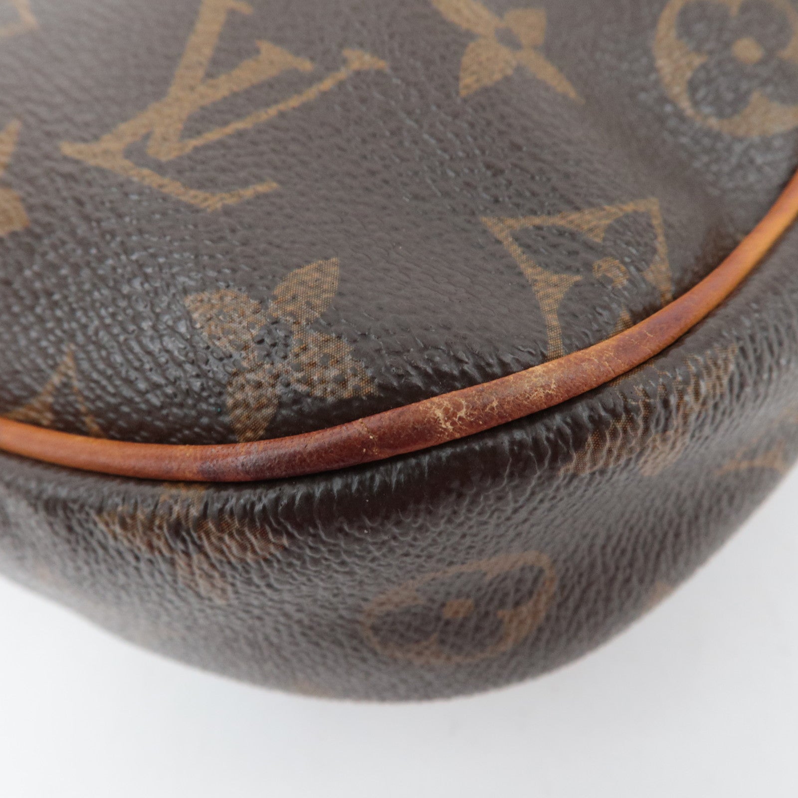 Louis Vuitton Monogram Odeon PM M56390