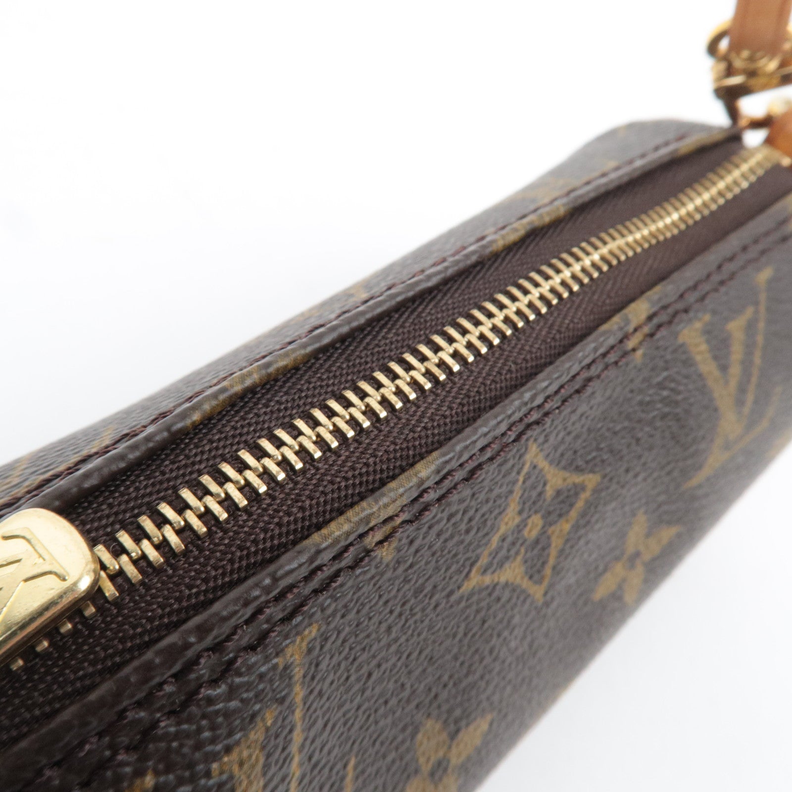 Louis Vuitton Monogram Pouch for Papillon Bag AR1012