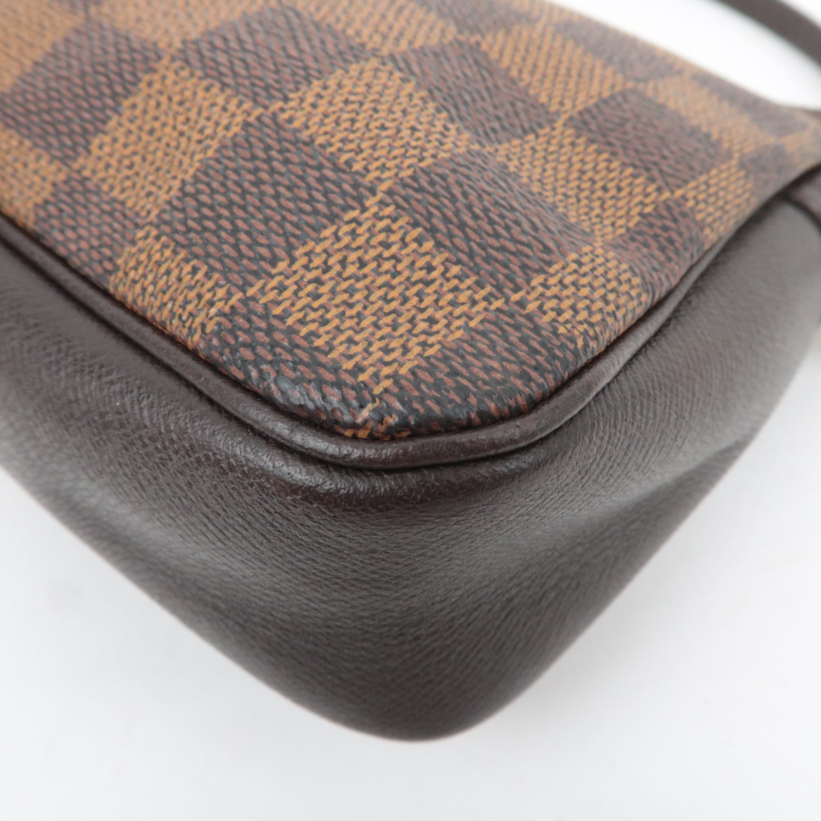 Louis Vuitton Damier Trousse Makeup Accessory N51982