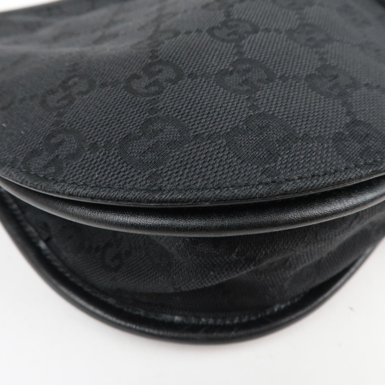 GUCCI GG Canvas Shoulder Bag Black 90665