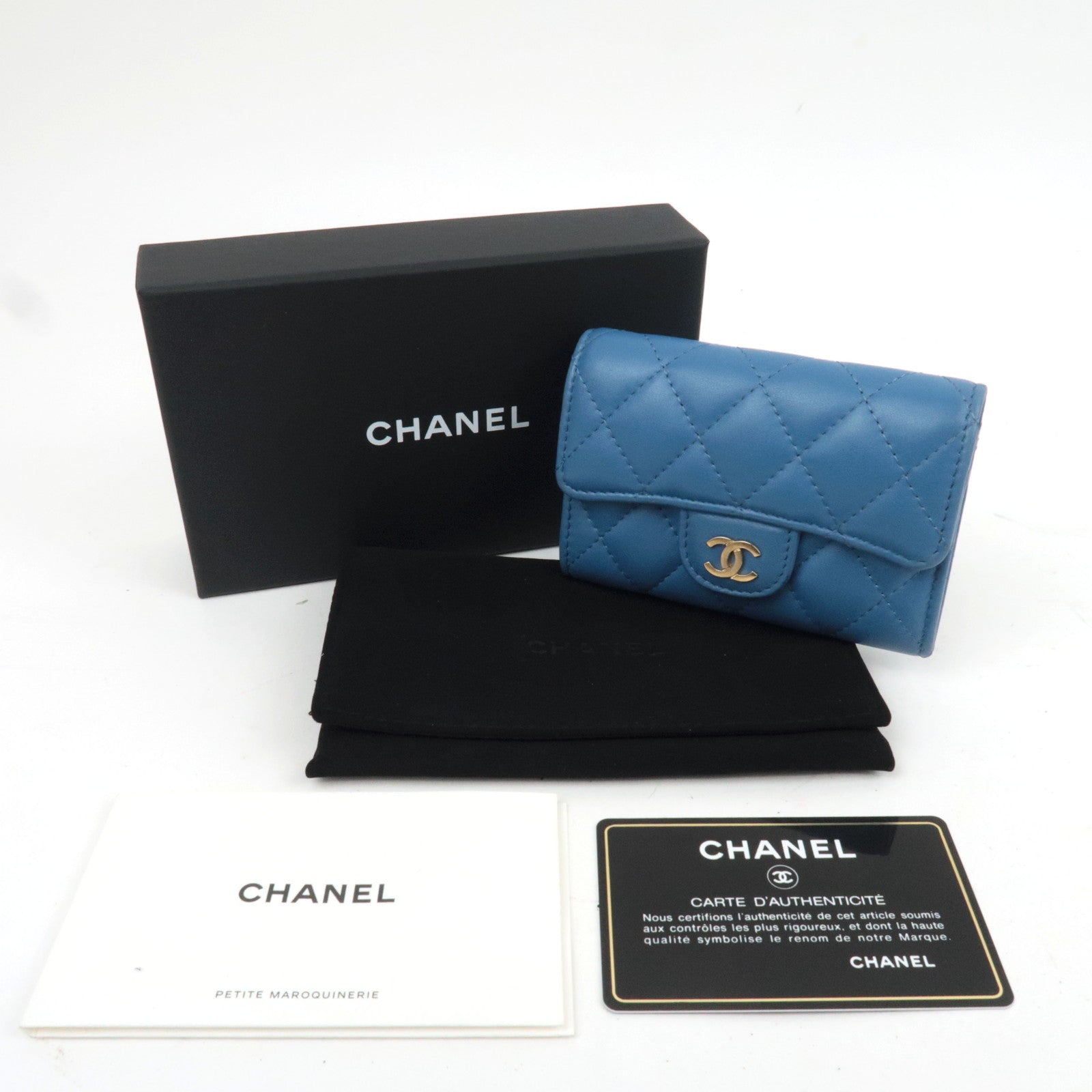 CHANEL Coco Mark Matelasse Lambskin Card Case Light Blue