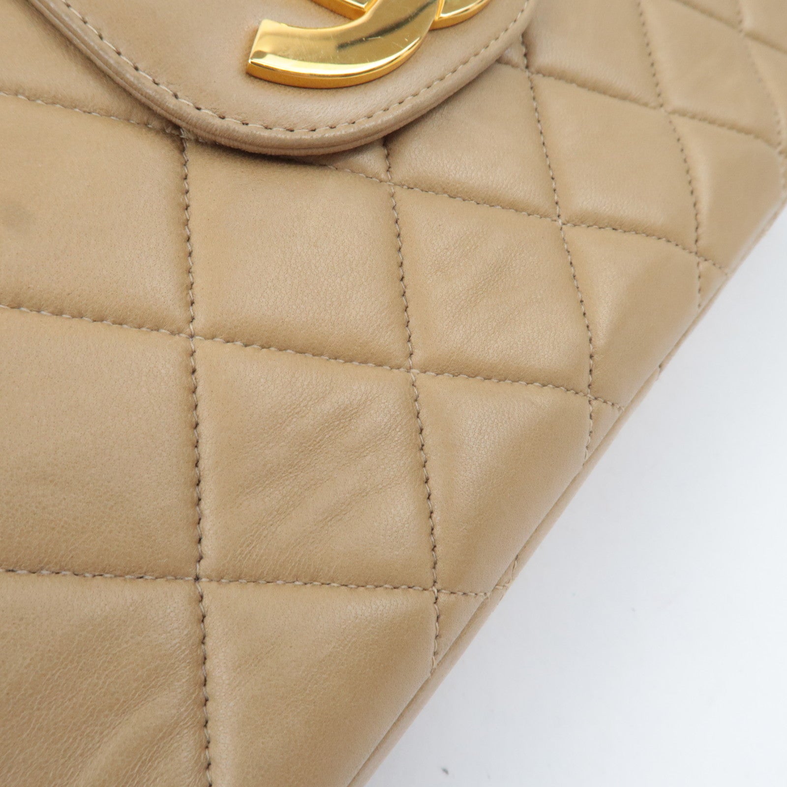 CHANEL Jumbo Matelasse 30 Lambskin Chain Shoulder Bag Beige