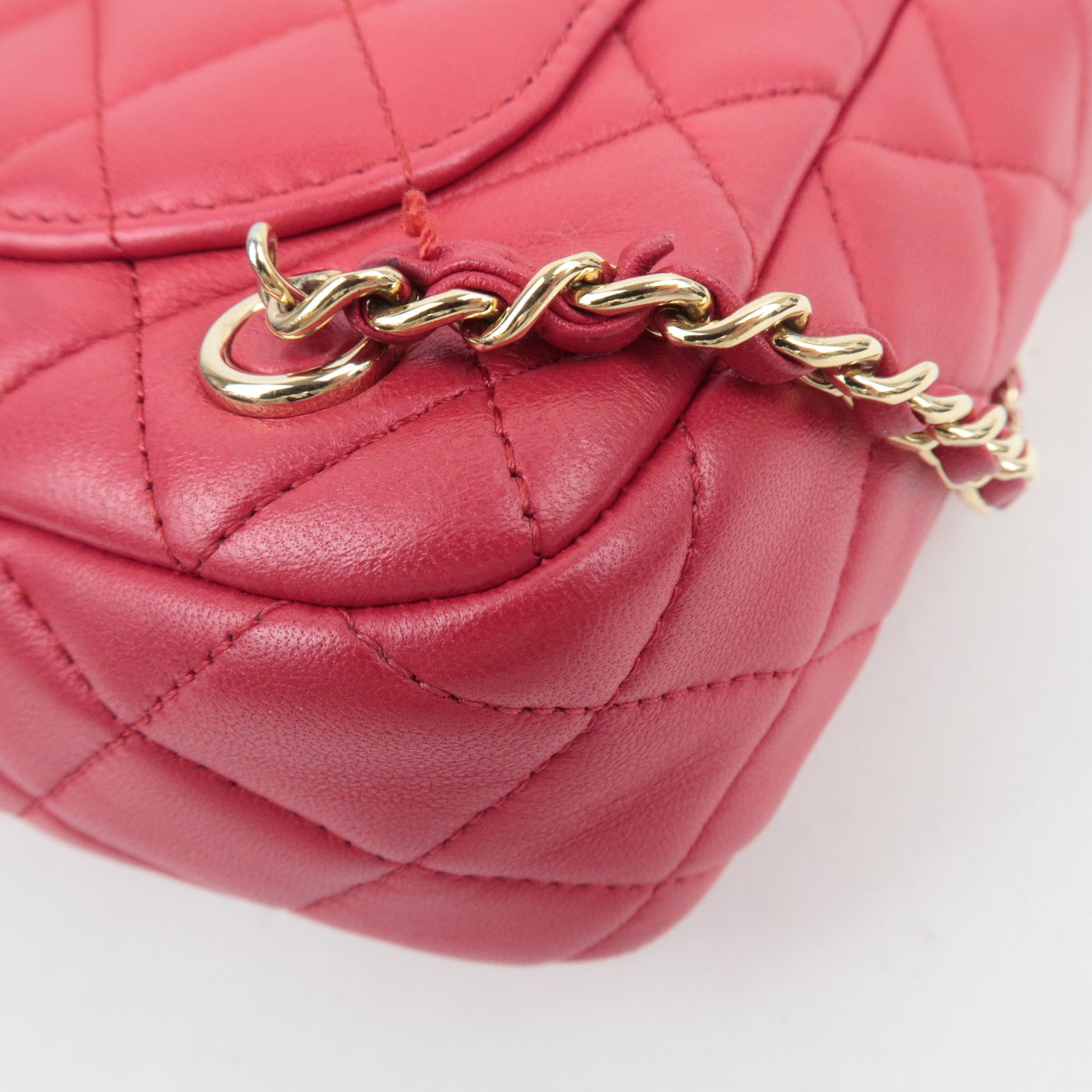 CHANEL Matelasse Lambskin Chain Backpack Pink
