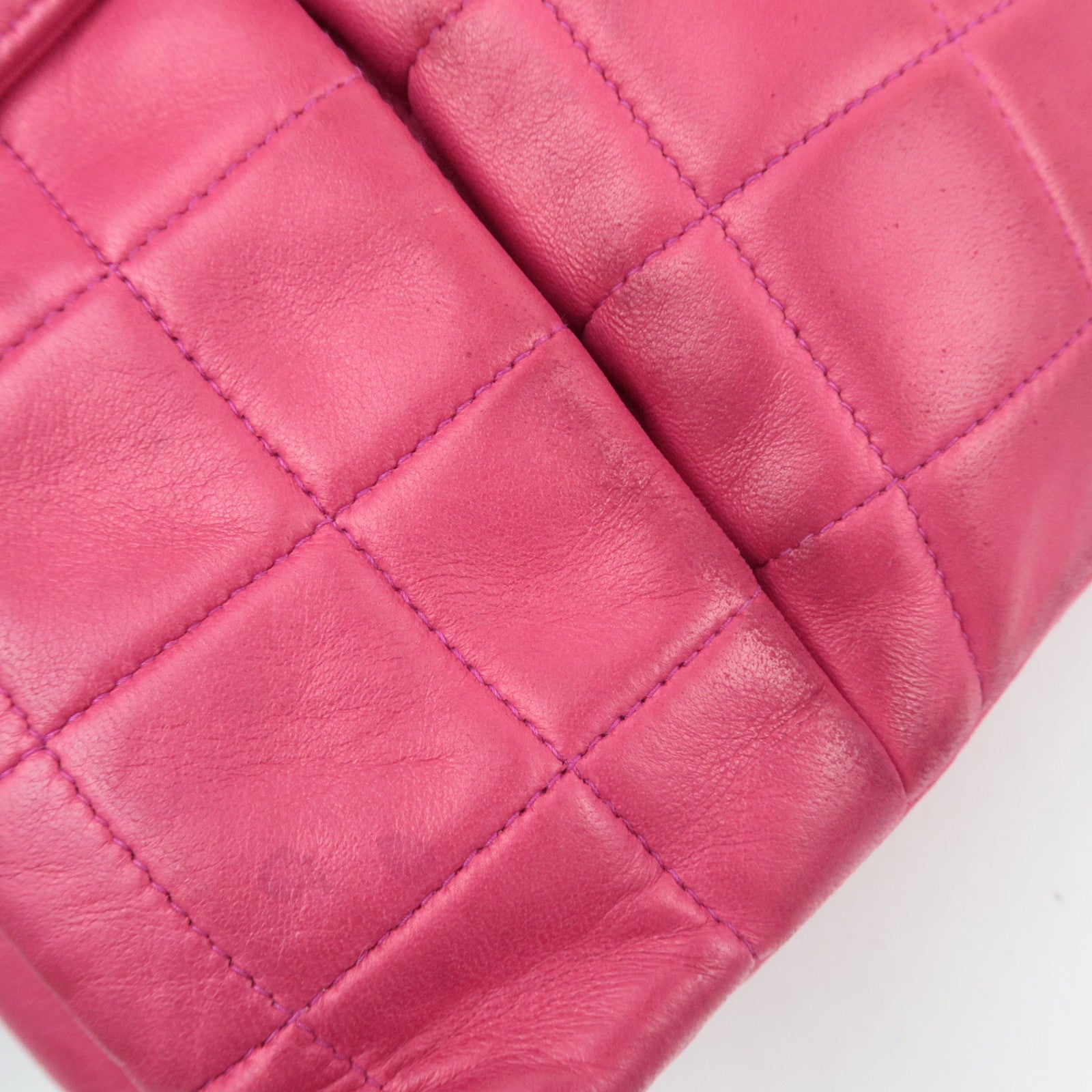 CHANEL 2.55 Chocolate Bar Lambskin Chain Shoulder Bag Pink