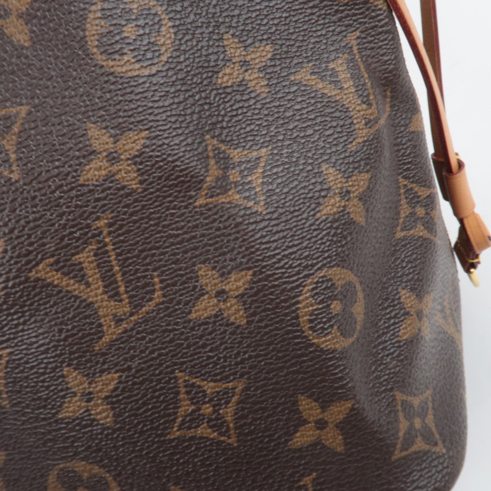 Louis Vuitton Monogram Neverfull MM Tote Bag Cerise M41177