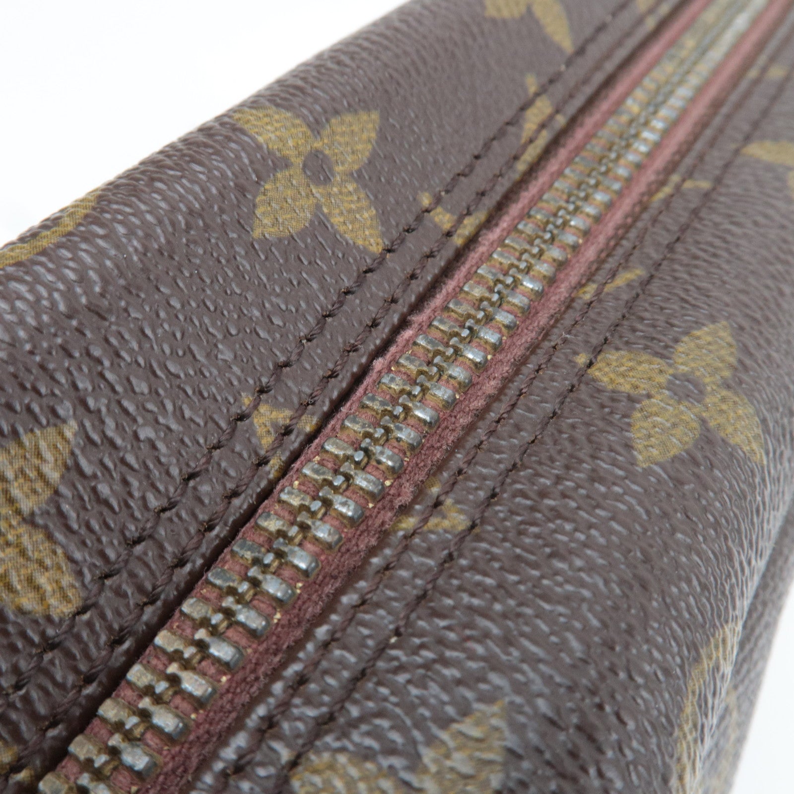 Louis Vuitton Monogram Trousse Toilette 28 Toiletry Bag M47522