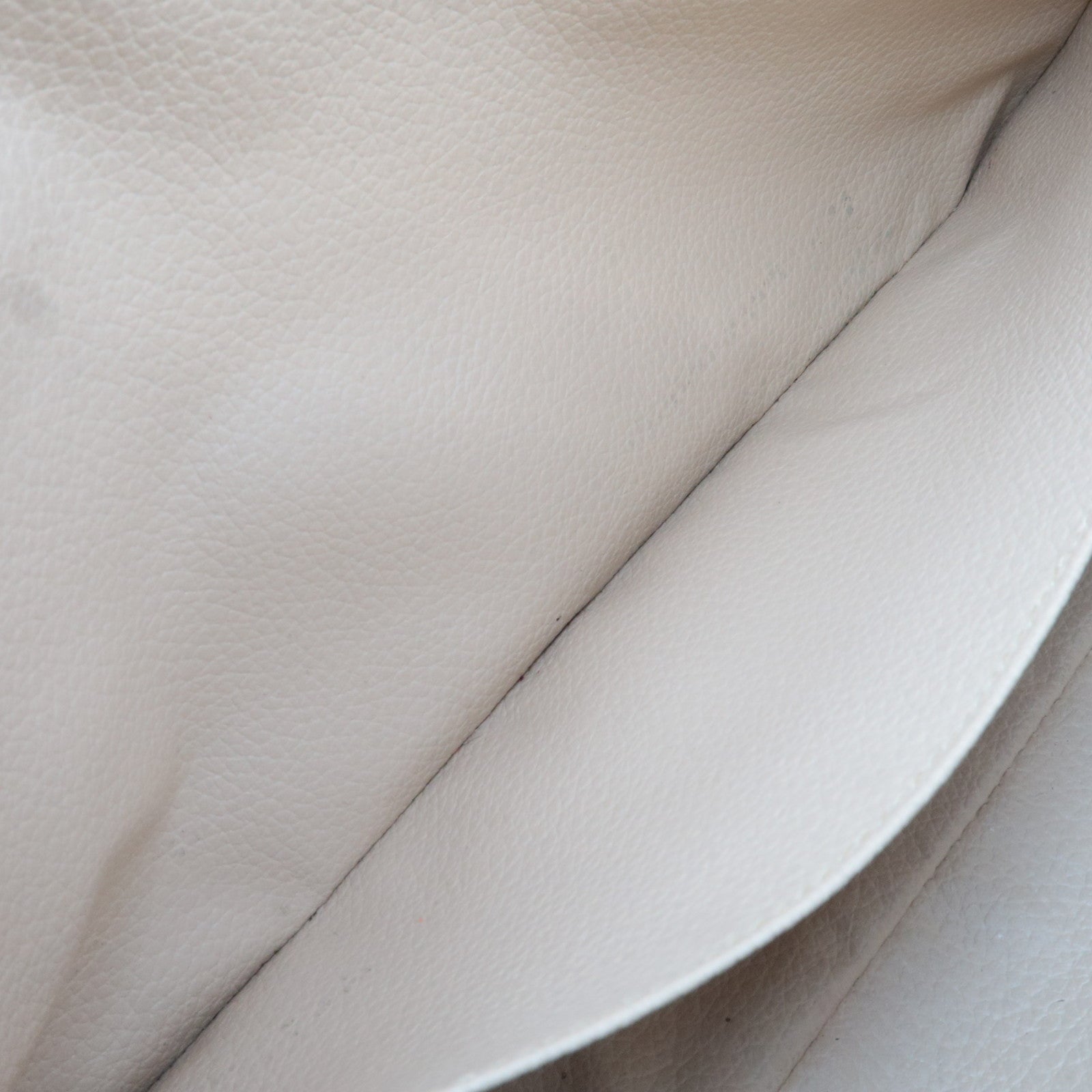 Louis Vuitton Monogram Trousse Toilette 28 Toiletry Bag M47522