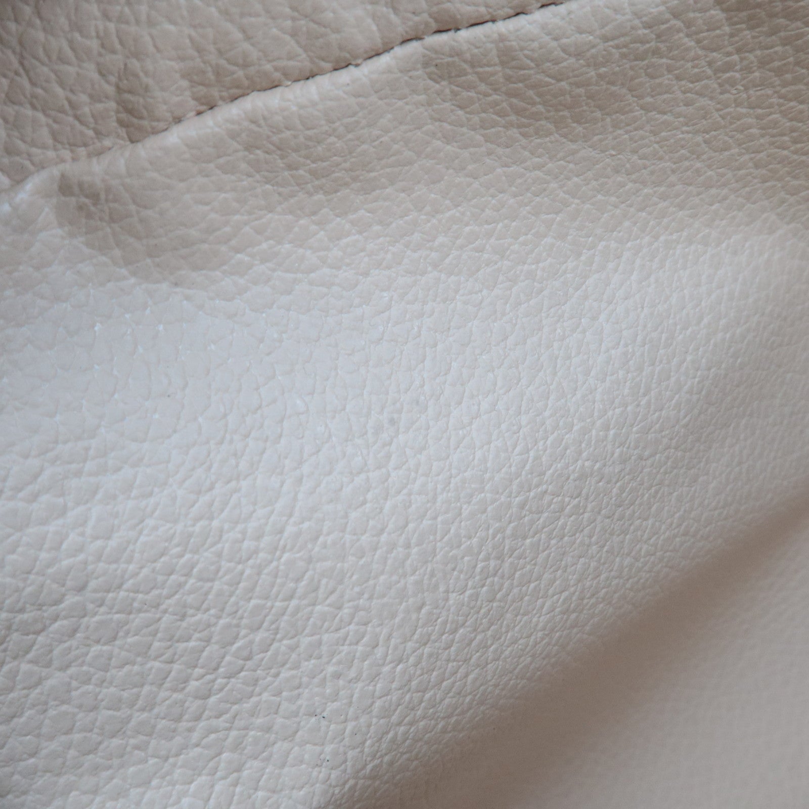 Louis Vuitton Monogram Trousse Toilette 28 Toiletry Bag M47522