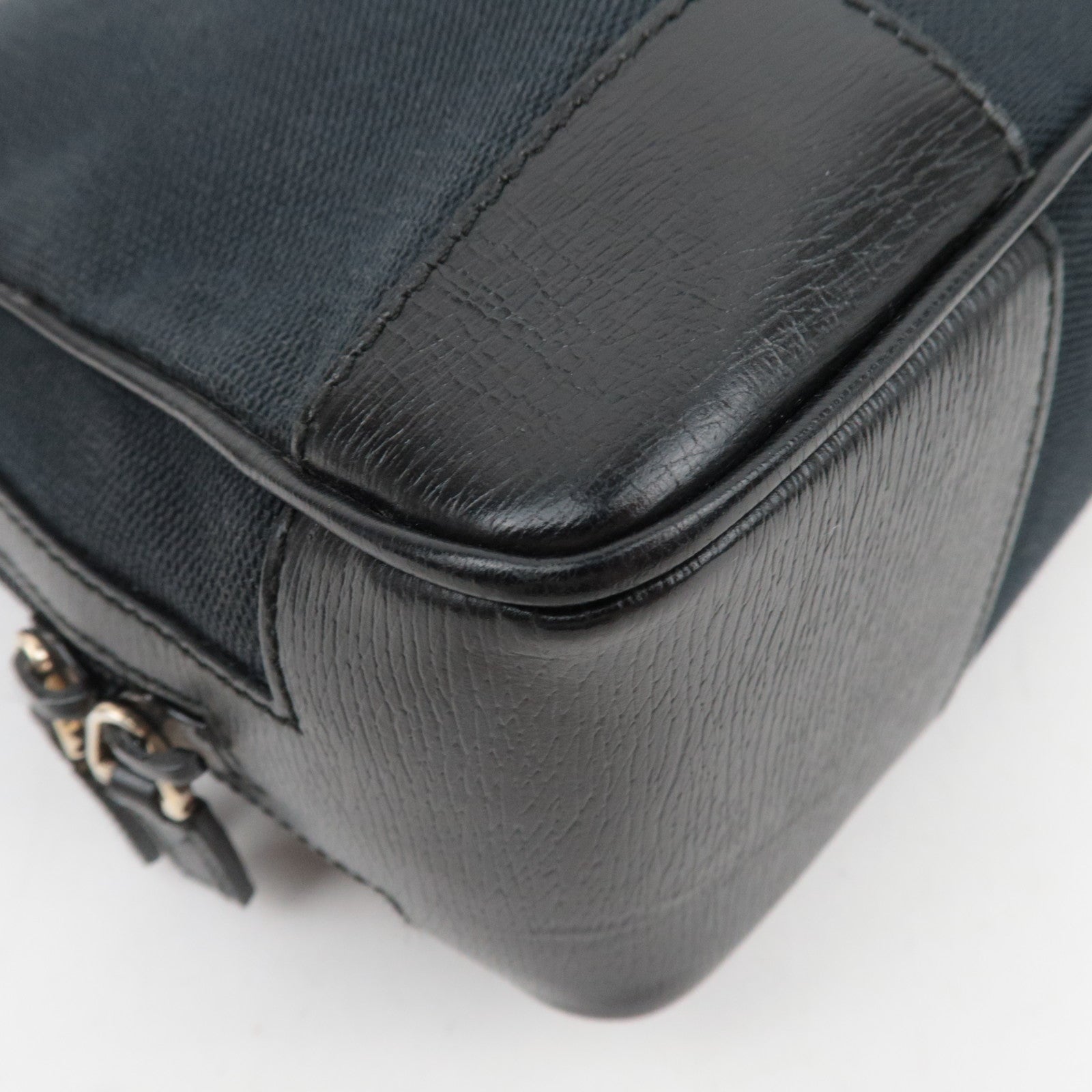 GUCCI G Logo Clasp Canvas Leather Handbag Black 001.5155