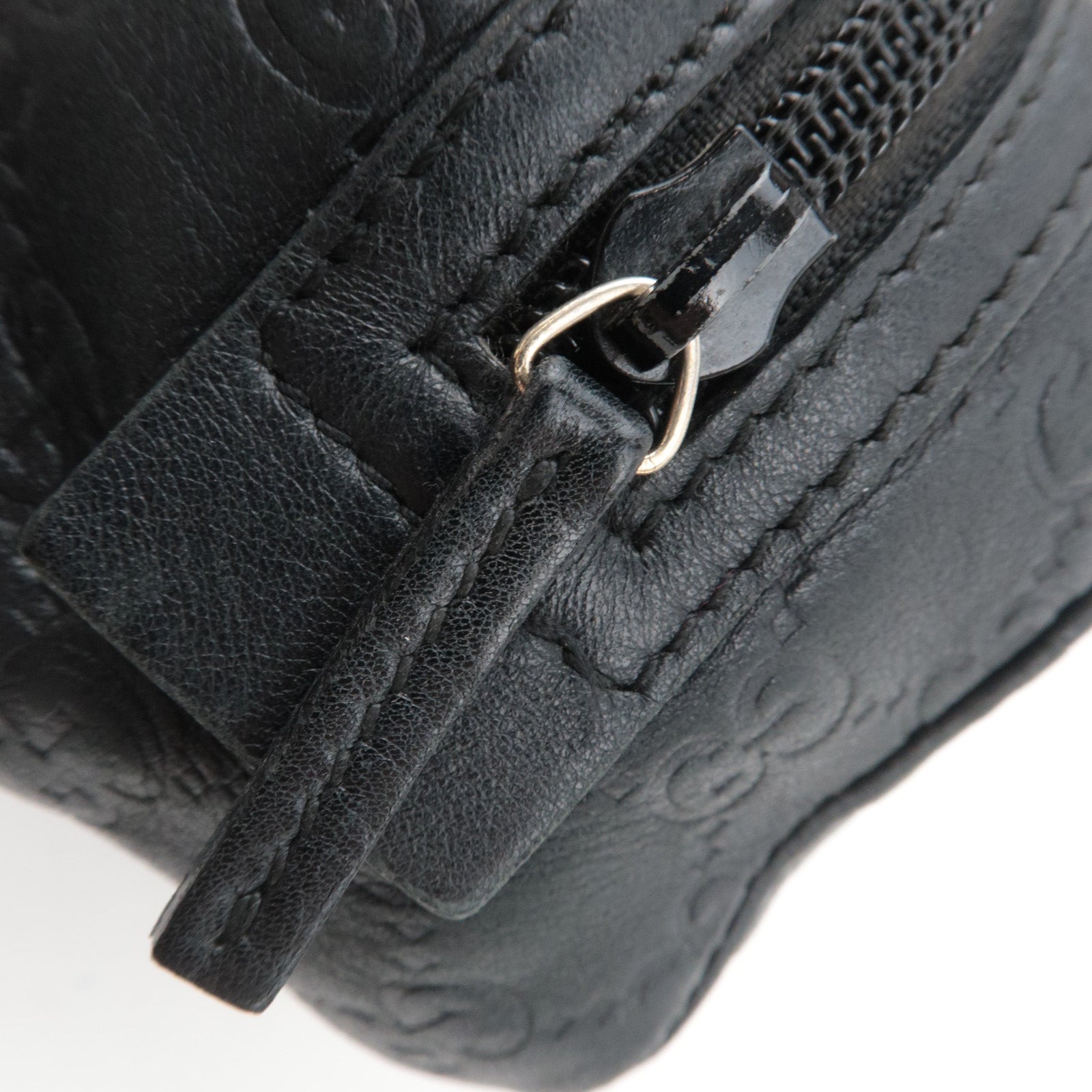 GUCCI Guccissima Leather Cosmetic Pouch Black 29595