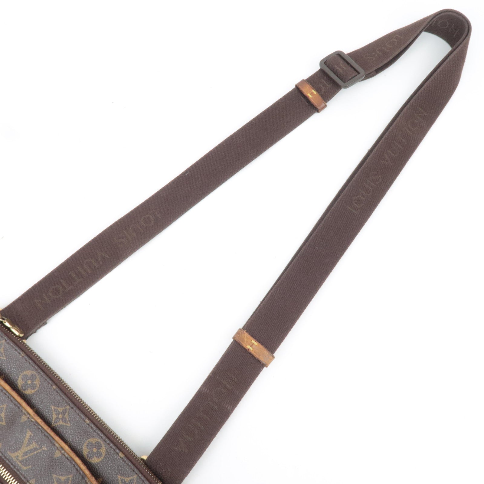 Louis Vuitton Monogram Pochette Valmy Shoulder Bag M40524