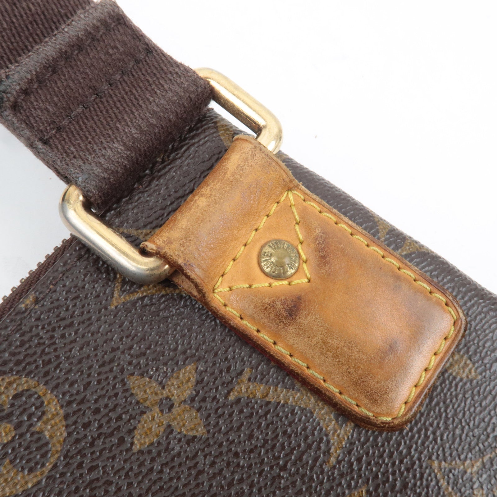 Louis Vuitton Monogram Pochette Valmy Shoulder Bag M40524