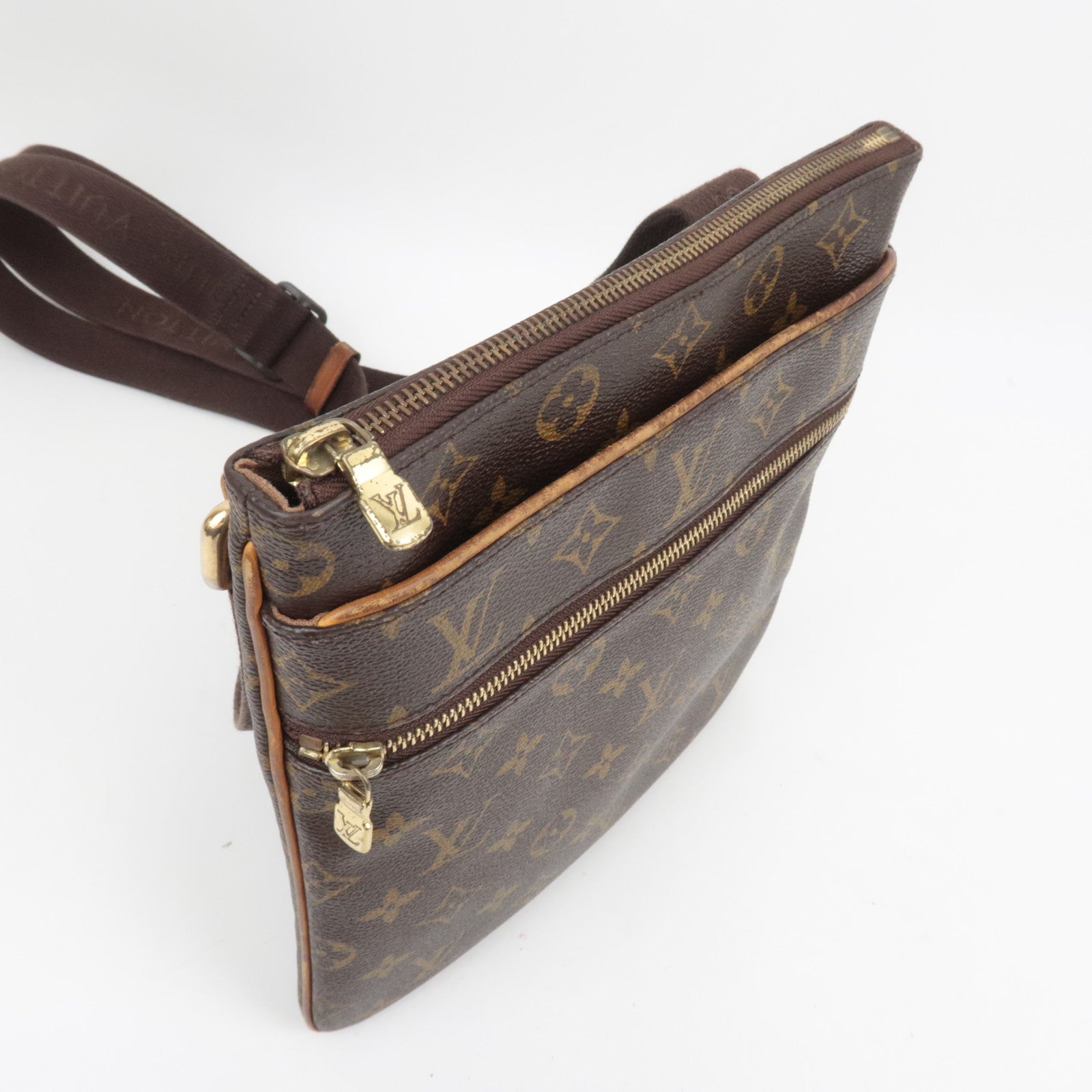 Louis Vuitton Monogram Pochette Valmy Shoulder Bag M40524
