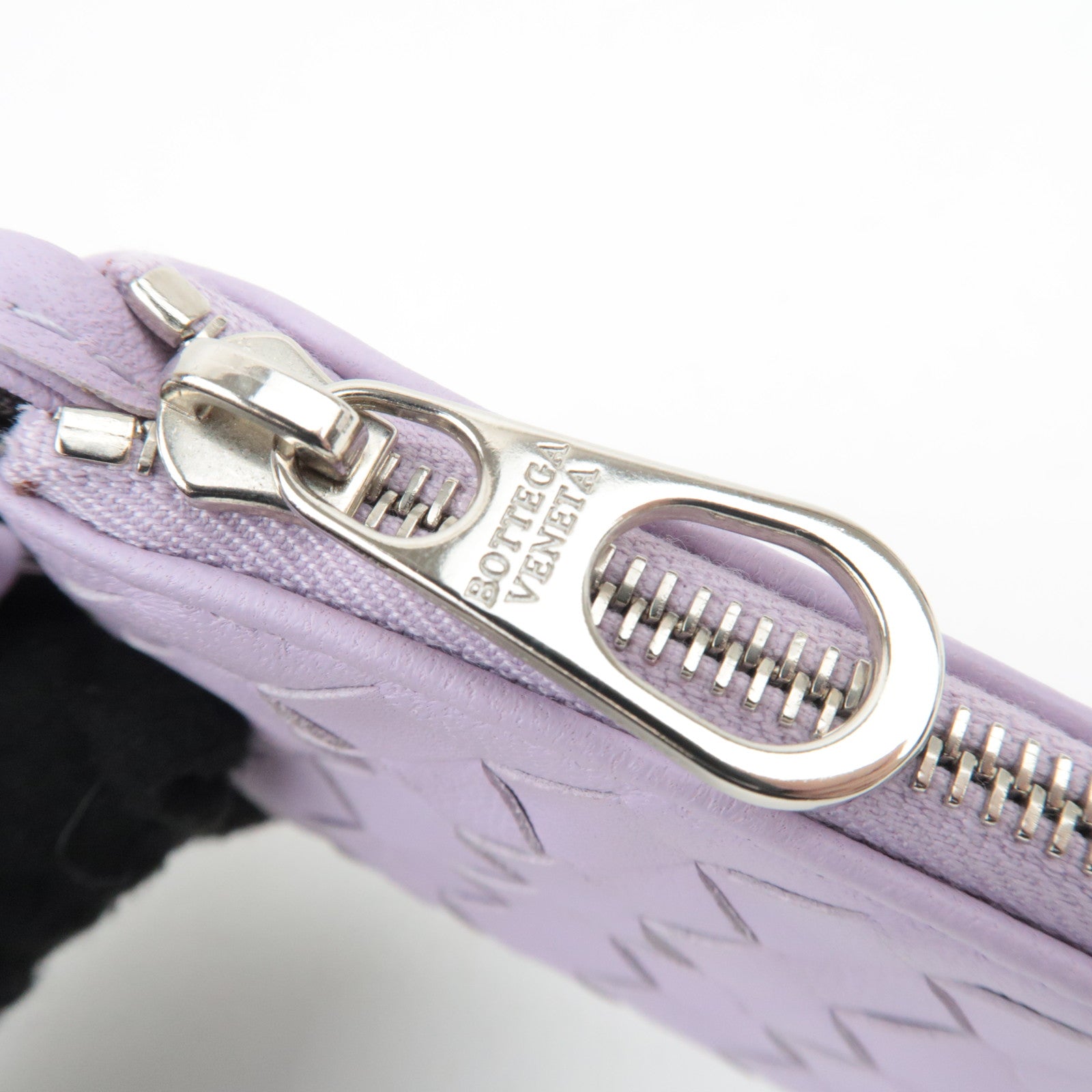BOTTEGA VENETA Intrecciato Leather Coin Case Lavender