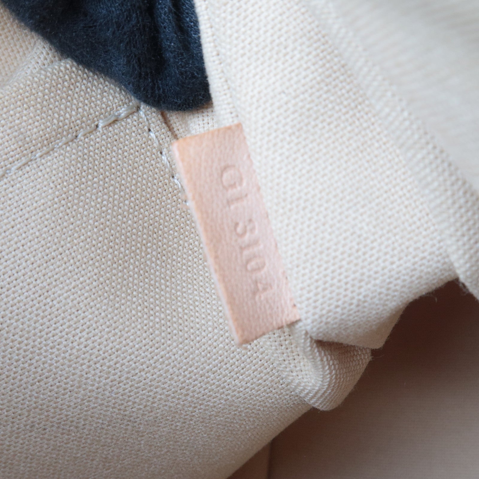 Louis Vuitton Damier Azur Siracusa PM Shoulder bag N41113