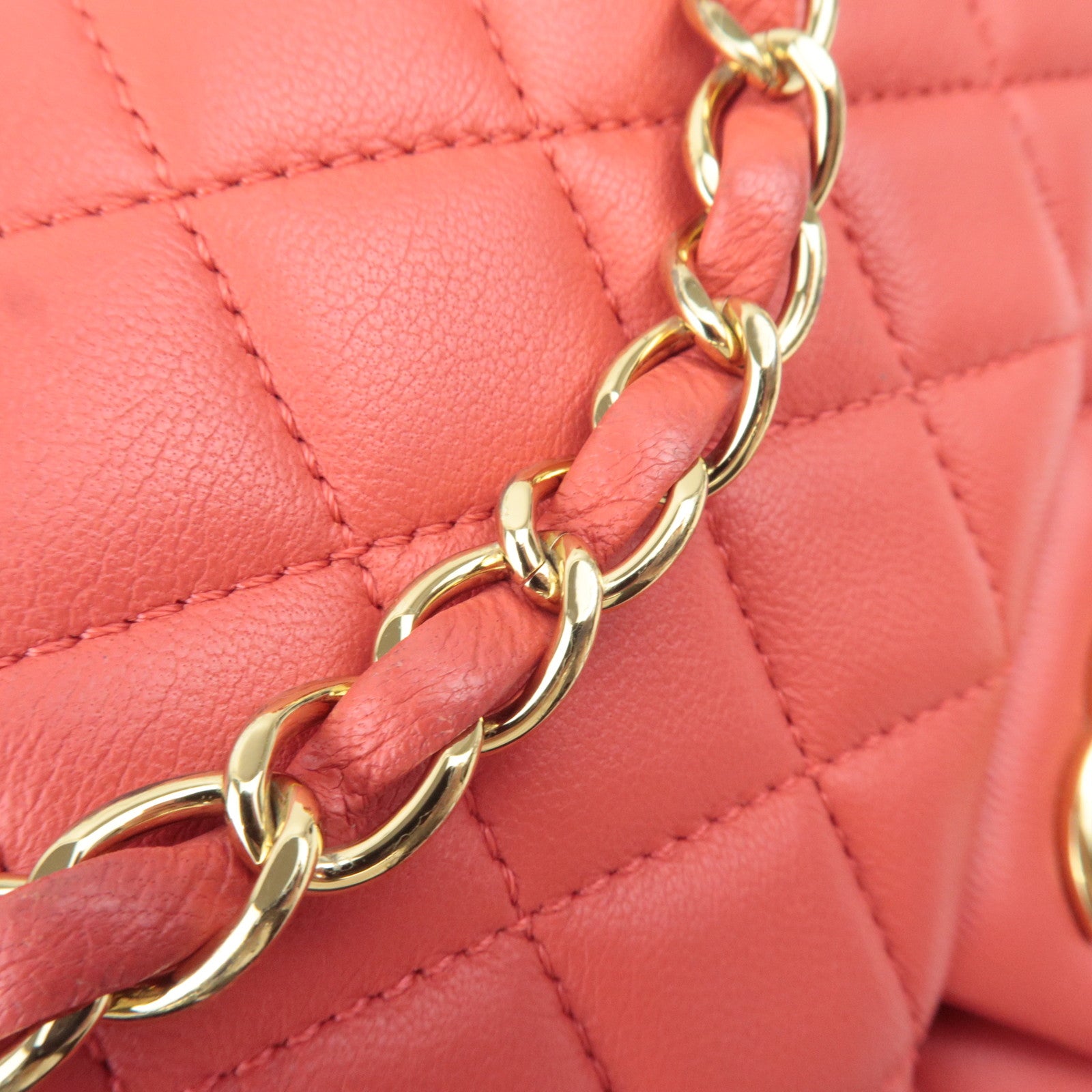 CHANEL Matelasse Lambskin Chain Backpack Red