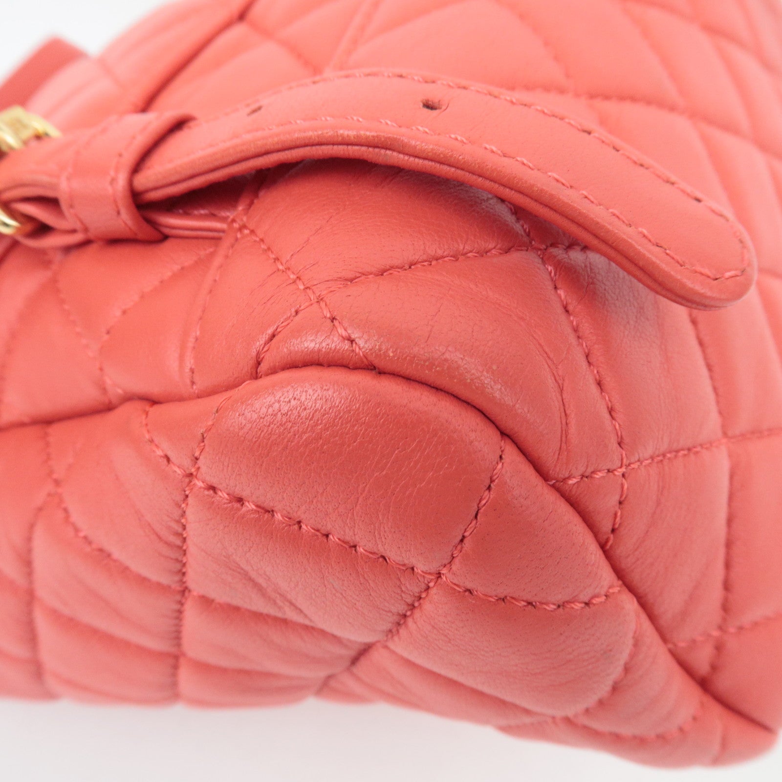 CHANEL Matelasse Lambskin Chain Backpack Red