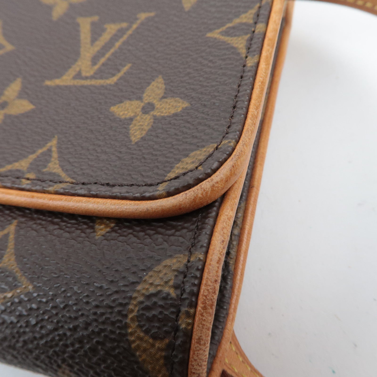 Louis Vuitton Monogram Pochette Twin GM Shoulder Bag M51852