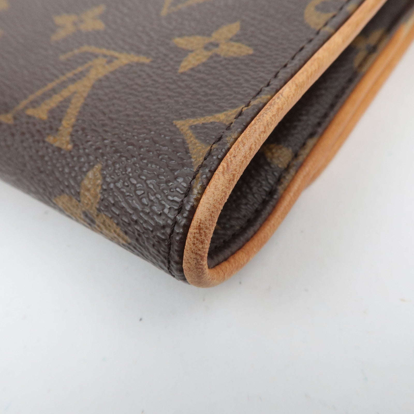 Louis Vuitton Monogram Pochette Twin GM Shoulder Bag M51852