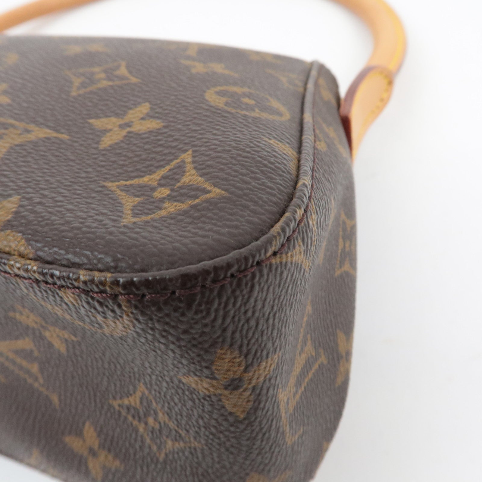 Louis Vuitton Monogram Mini Looping Shoulder Bag M51147